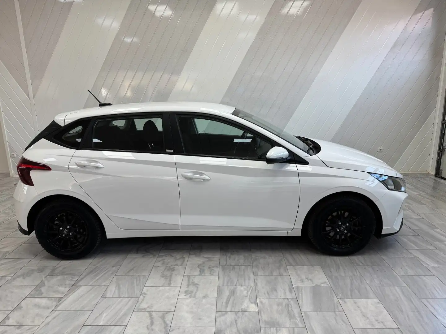 Hyundai i20 1.0 Select 5-türig Shzg Garantie Weiß - 1