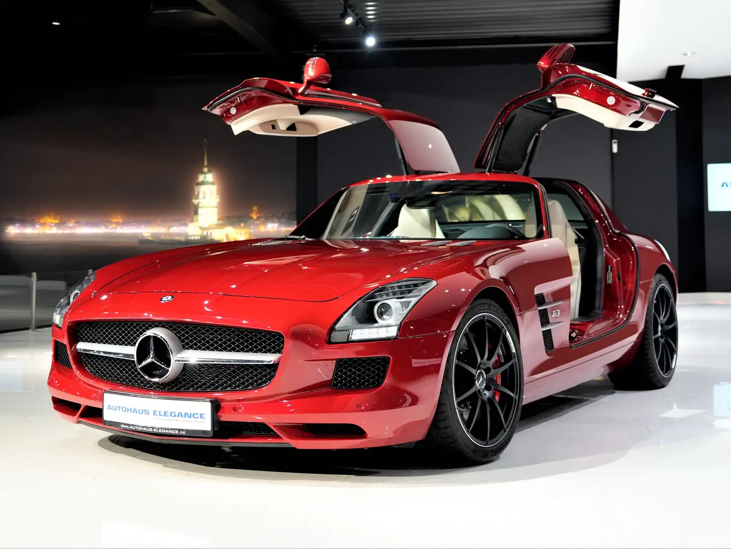 Mercedes-Benz SLS AMG Coupe*DEUTSCHES-FZG.*KAMERA*NAVI*MEMORY* Rood - 1