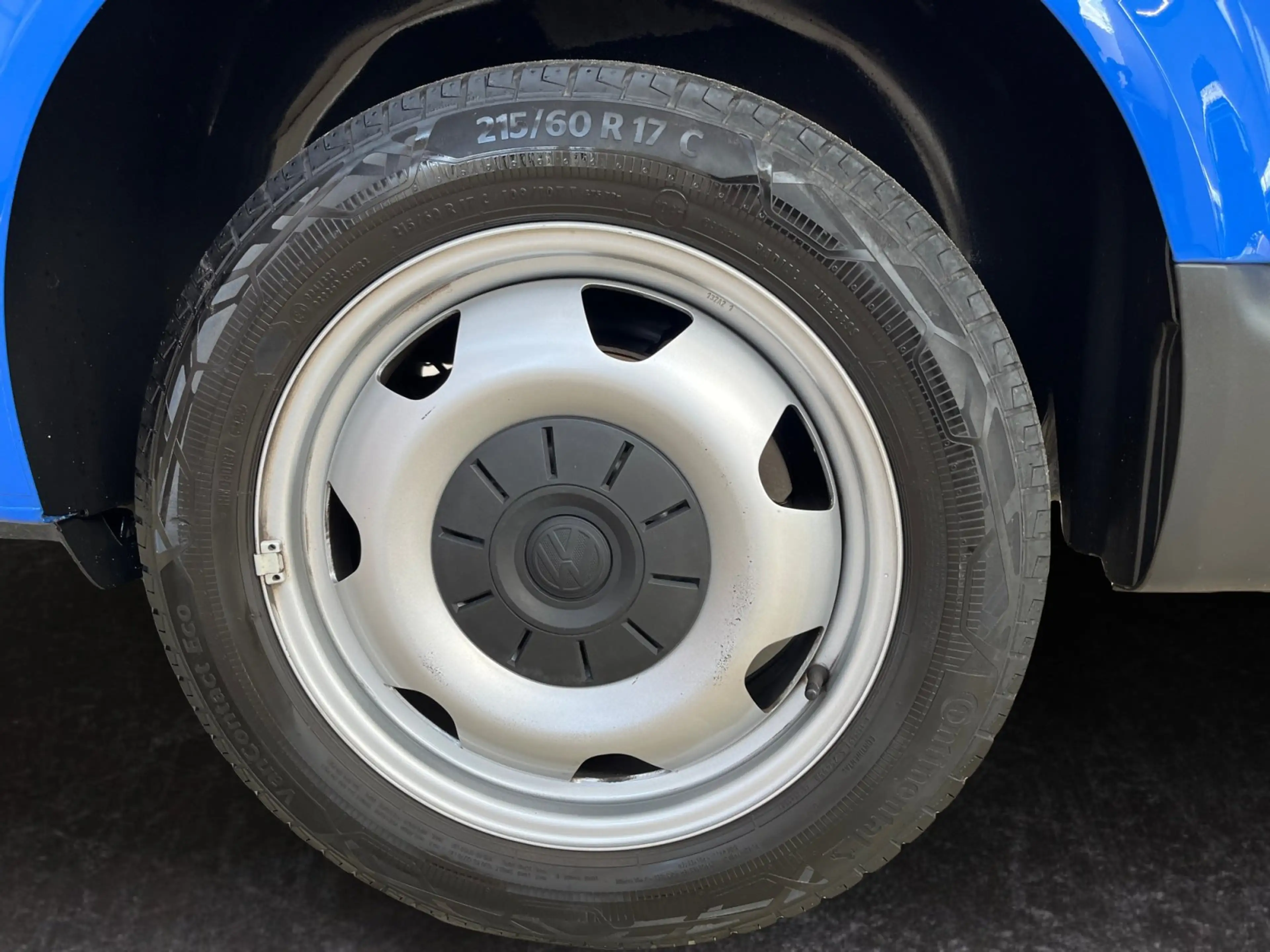 Volkswagen T6.1 Transporter Kombi 2.0 TDI lang Klimaanlage — photo 15