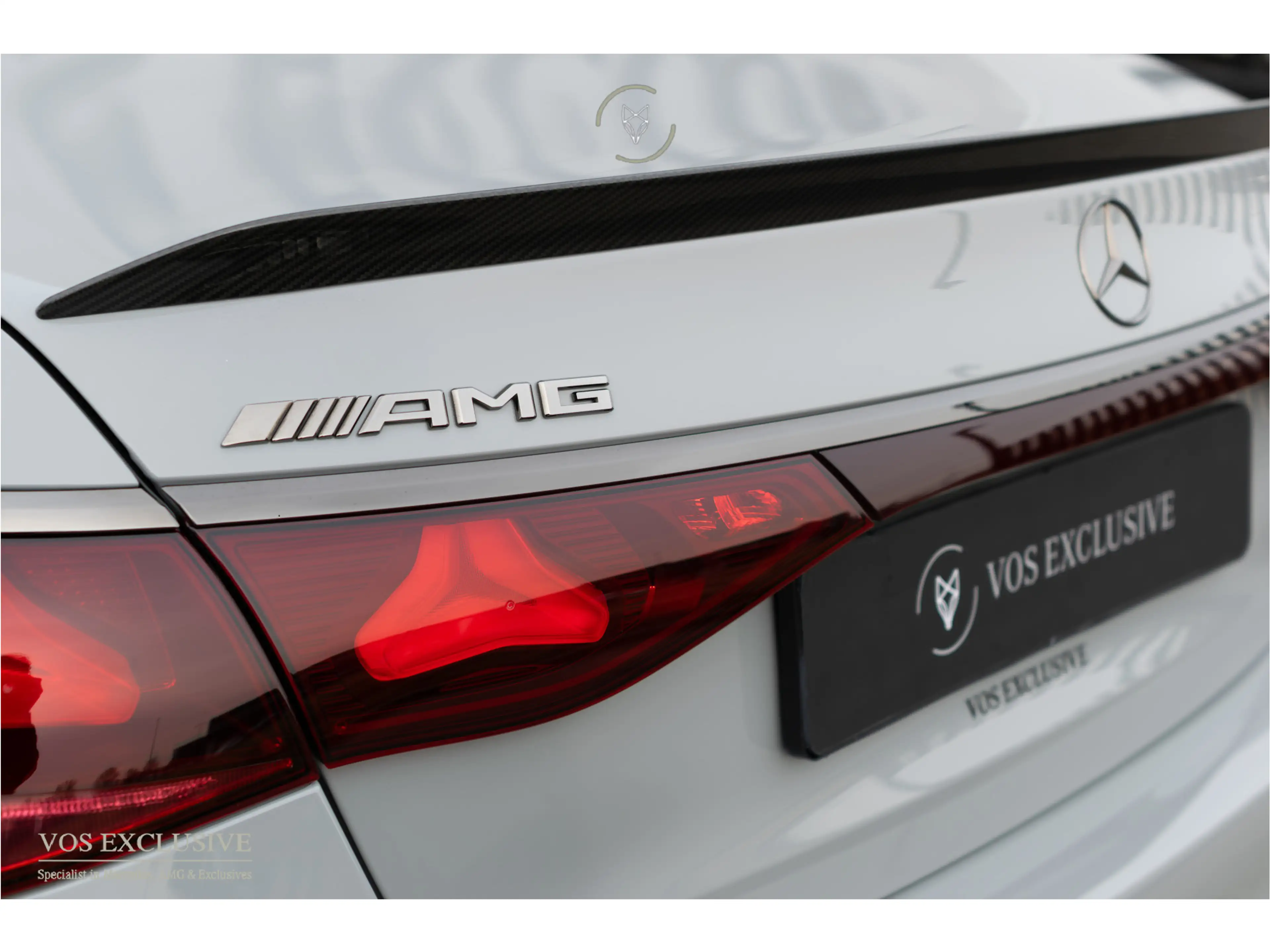 Mercedes-Benz E 53 AMG 4-M Edition 1 Full Carbon in- en exterieur|Bumeste — photo 30