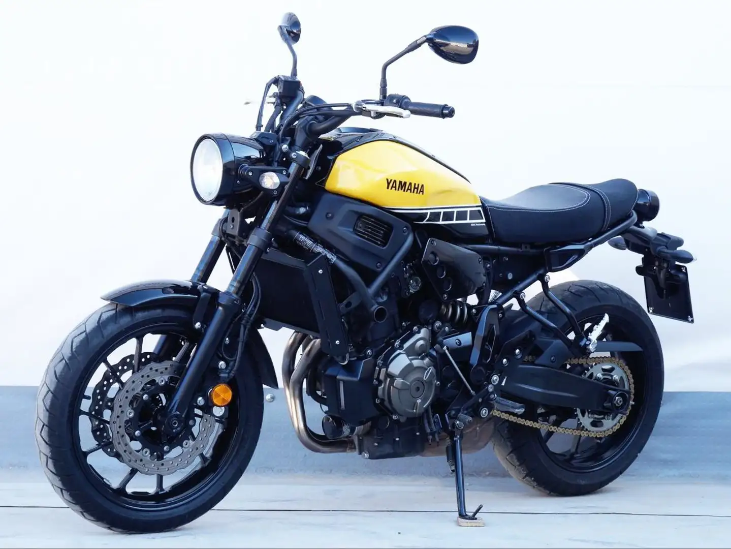 Yamaha XSR 700 Giallo - 1