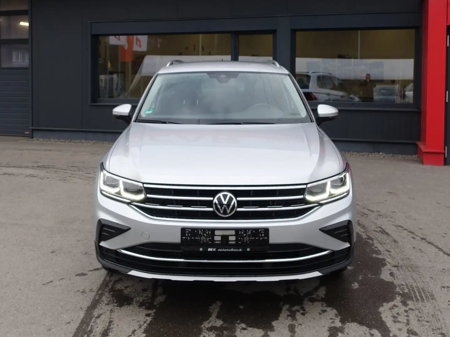 Volkswagen Tiguan Elegance TDI DSG "AHV,LED,NAVI,Kamera" Grau - 1