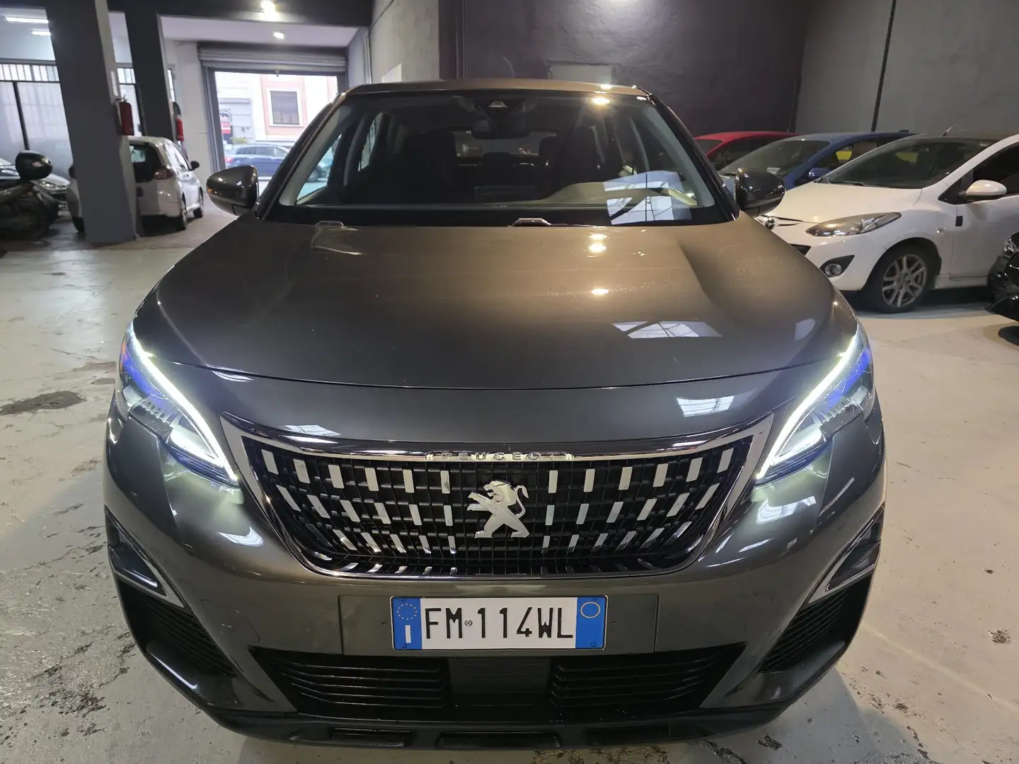 Peugeot 3008 64.000 KM 1.2 BENZINA CARPLAY PURETECH ACTIVE Grigio - 2