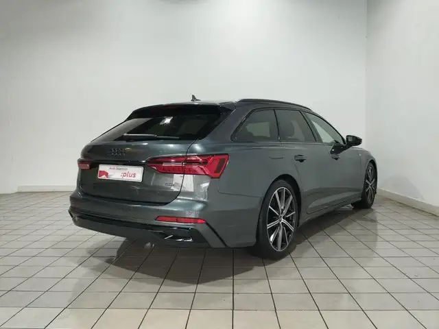 Audi A6 view 4