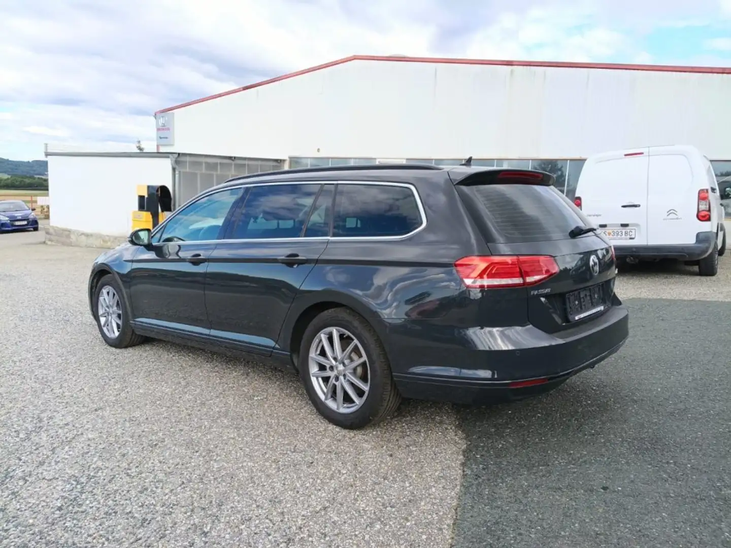 Volkswagen Passat Kombi Comfortline Grau - 2