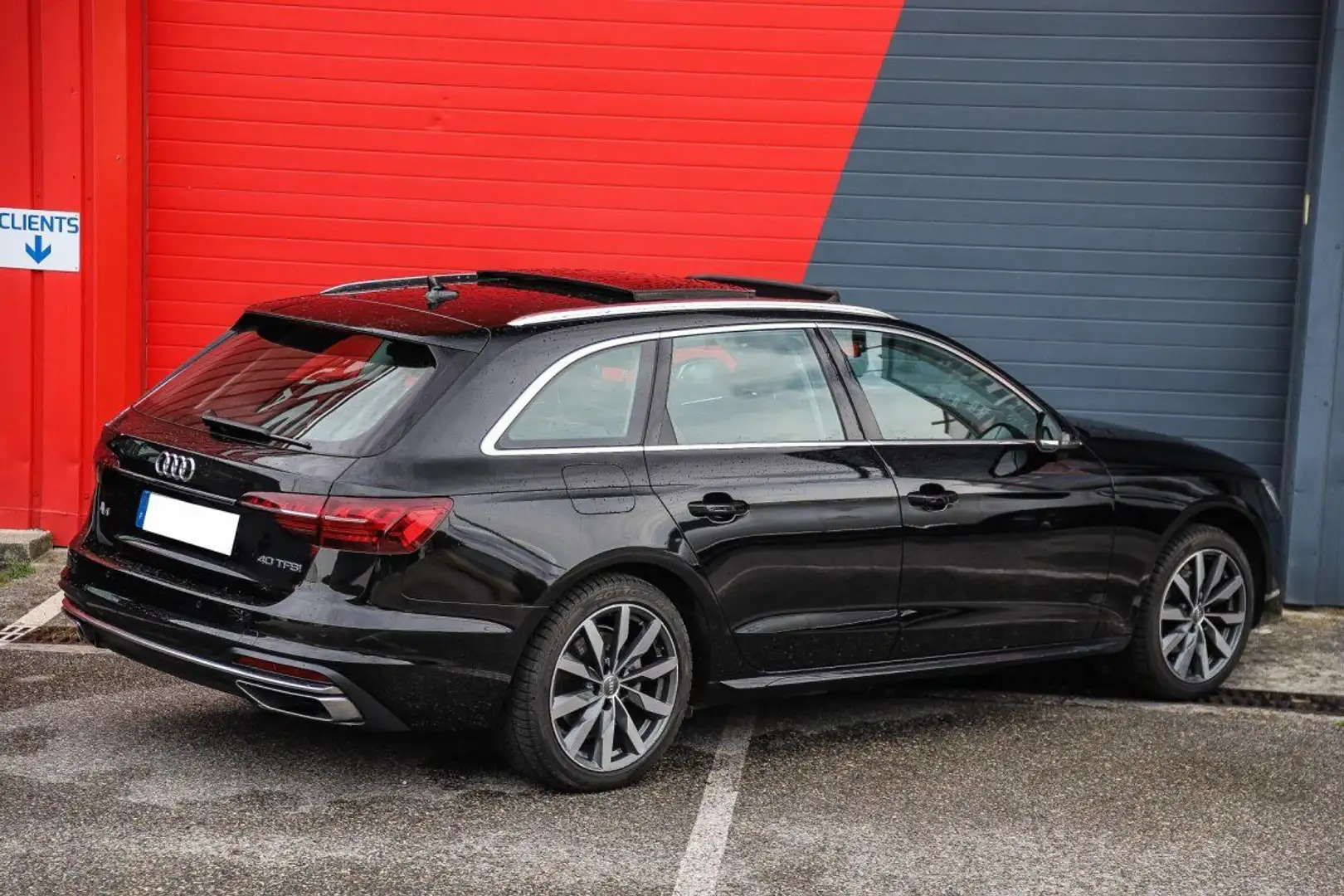 Audi A4 2.0 40 TFSI 190 S-tronic BREAK Avus CUIR MARRON IN Noir - 2