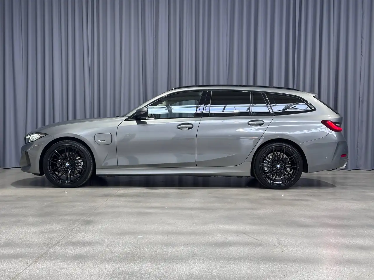 BMW 320 eA PHEV TOURING *CAMERA*ACC*FULL LED*WIDESCREEN*PDC*, миниатюра 2