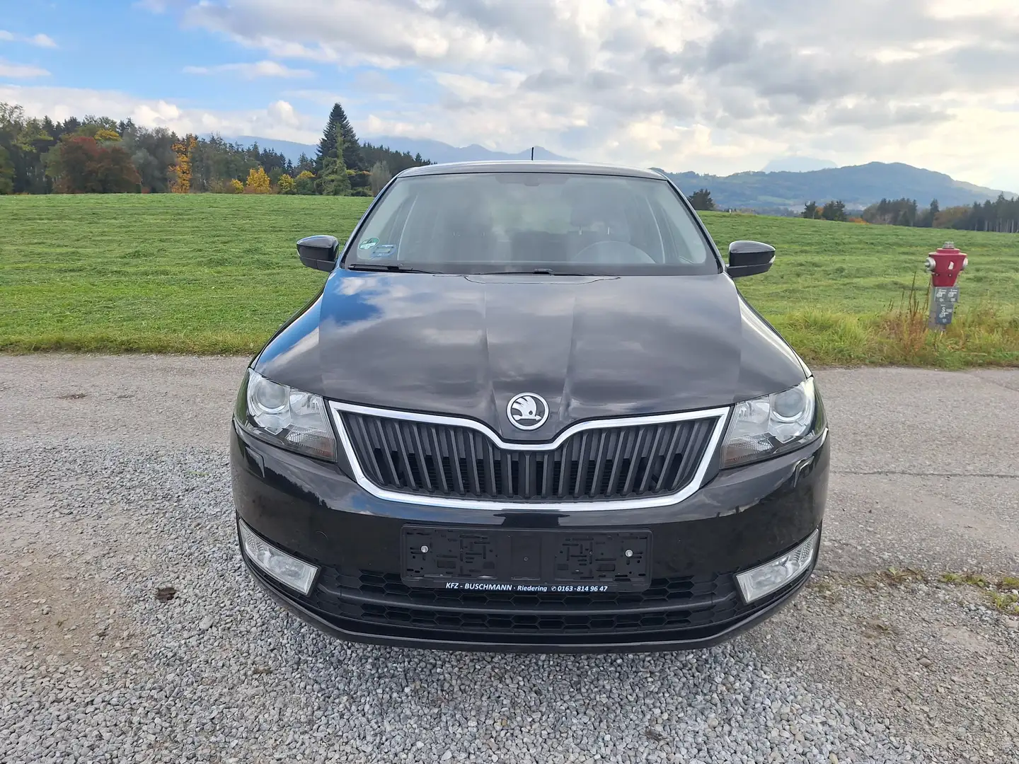 Skoda Rapid/Spaceback Joy 1,2 TSI, Klimaautomatik, Alu. SH, PDC Schwarz - 2