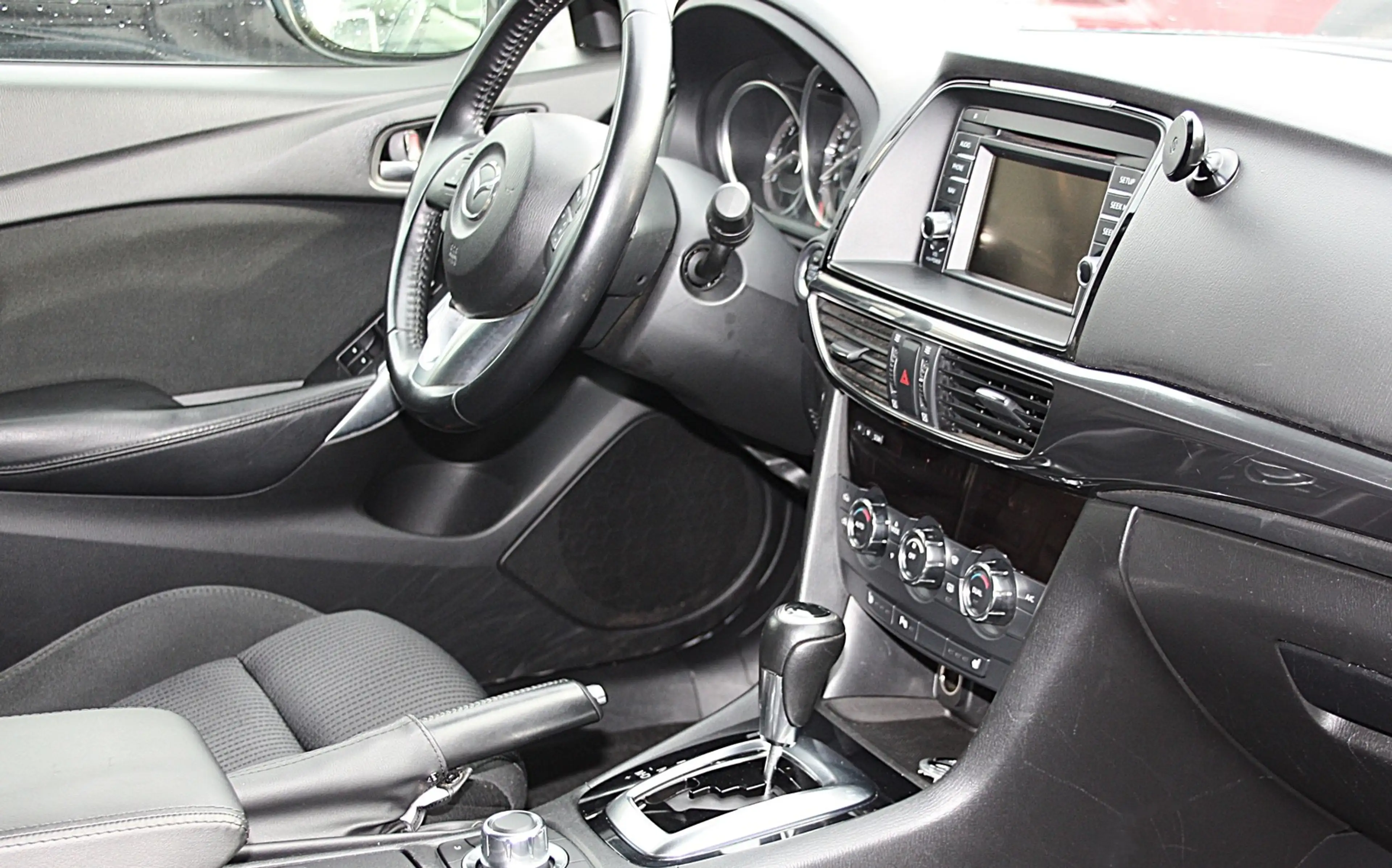 Mazda 6 Kombi 2.2 EDITION Autm. EuroNavi/Pdc/Temp — photo 10