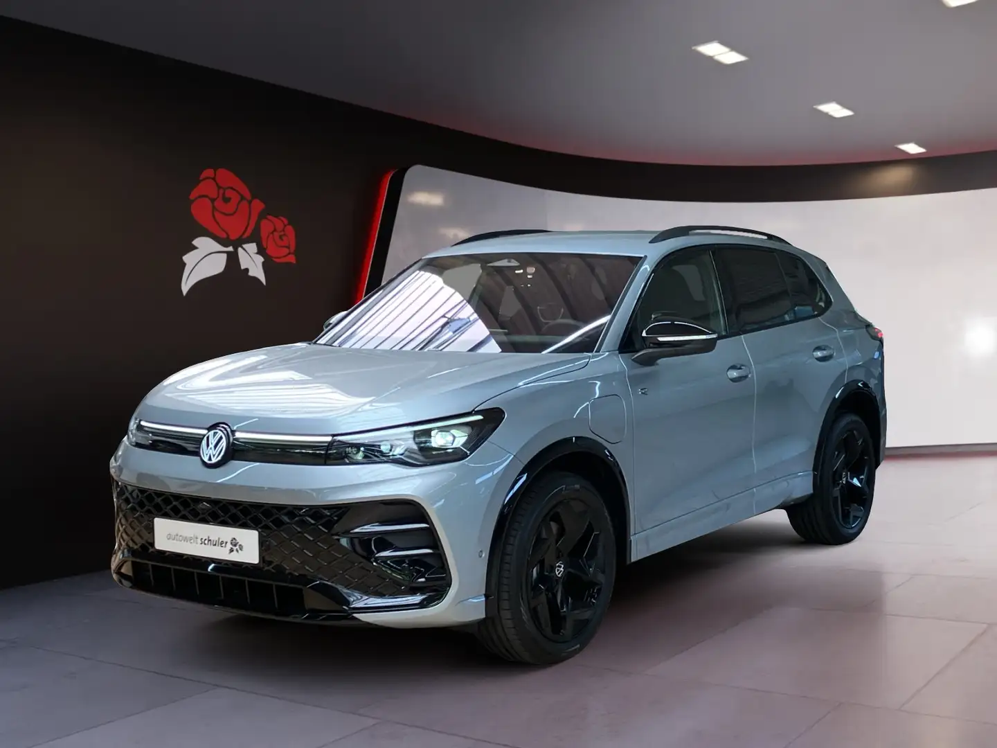 Volkswagen Tiguan 1.5  eHybrid 272 PS 6-Gang DSG R-Line Silber - 2