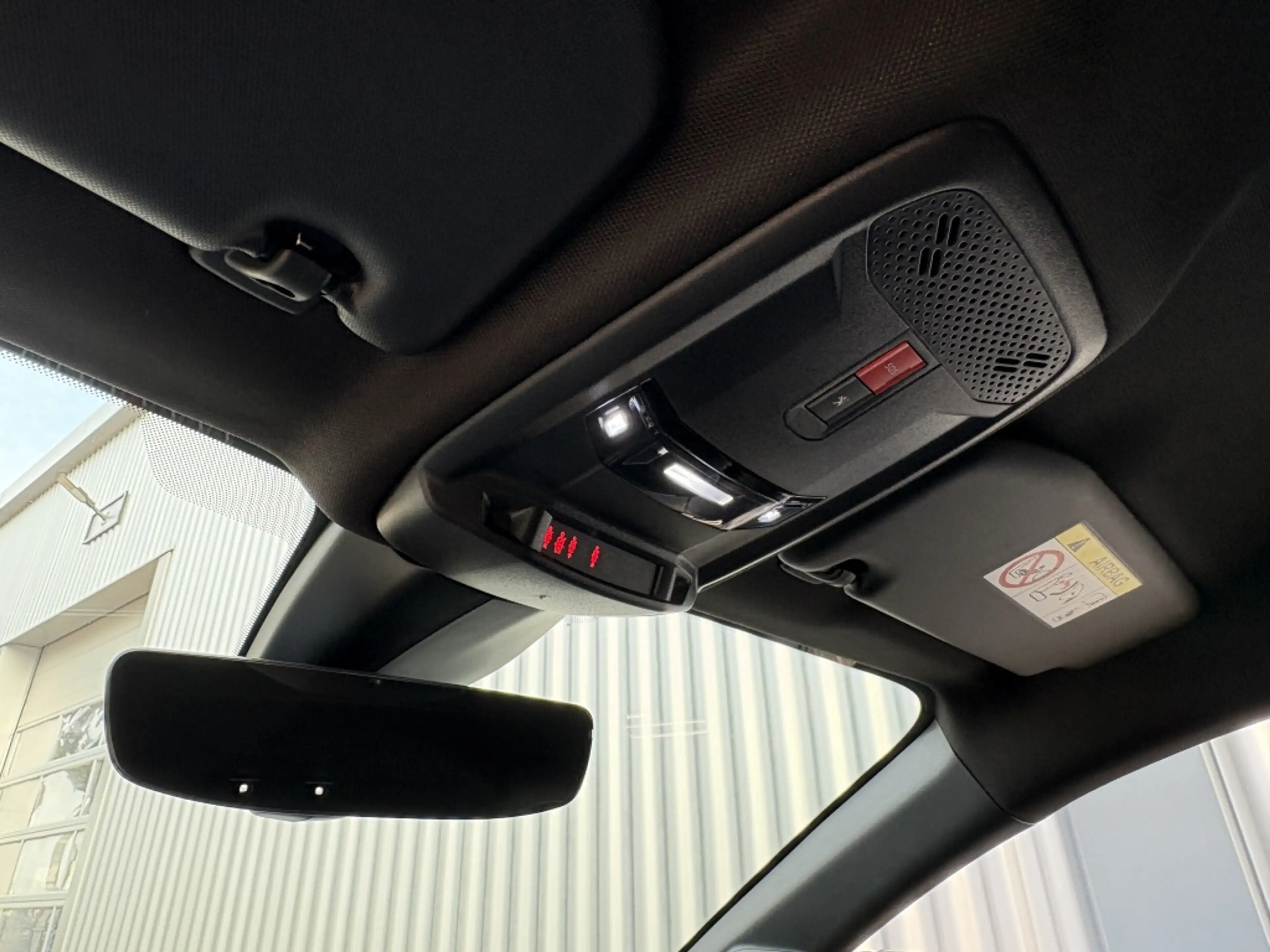 Peugeot e-208 GT 50 kWh | Stoelverw. | Navigatie — photo 30