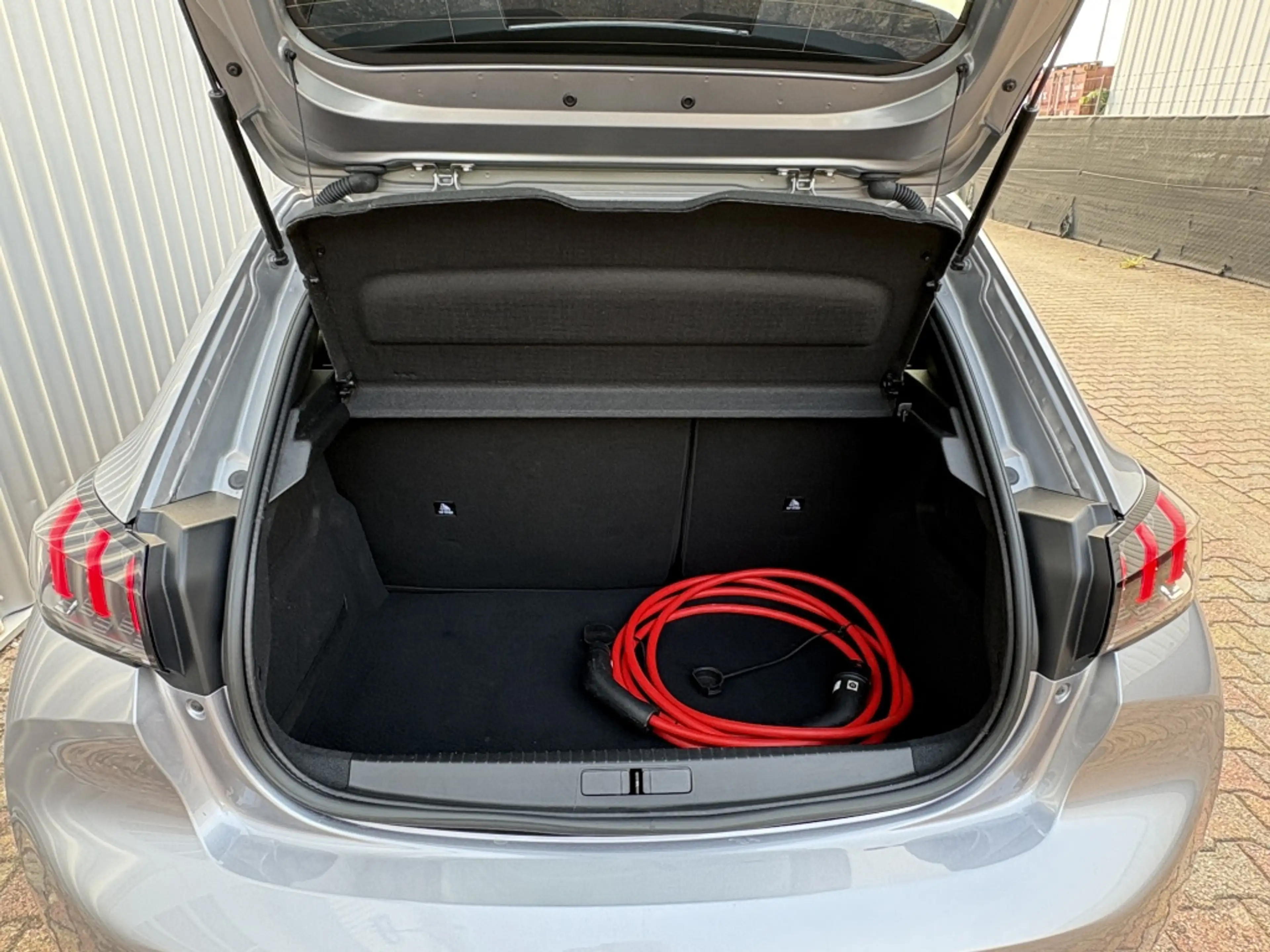 Peugeot e-208 GT 50 kWh | Stoelverw. | Navigatie — photo 18