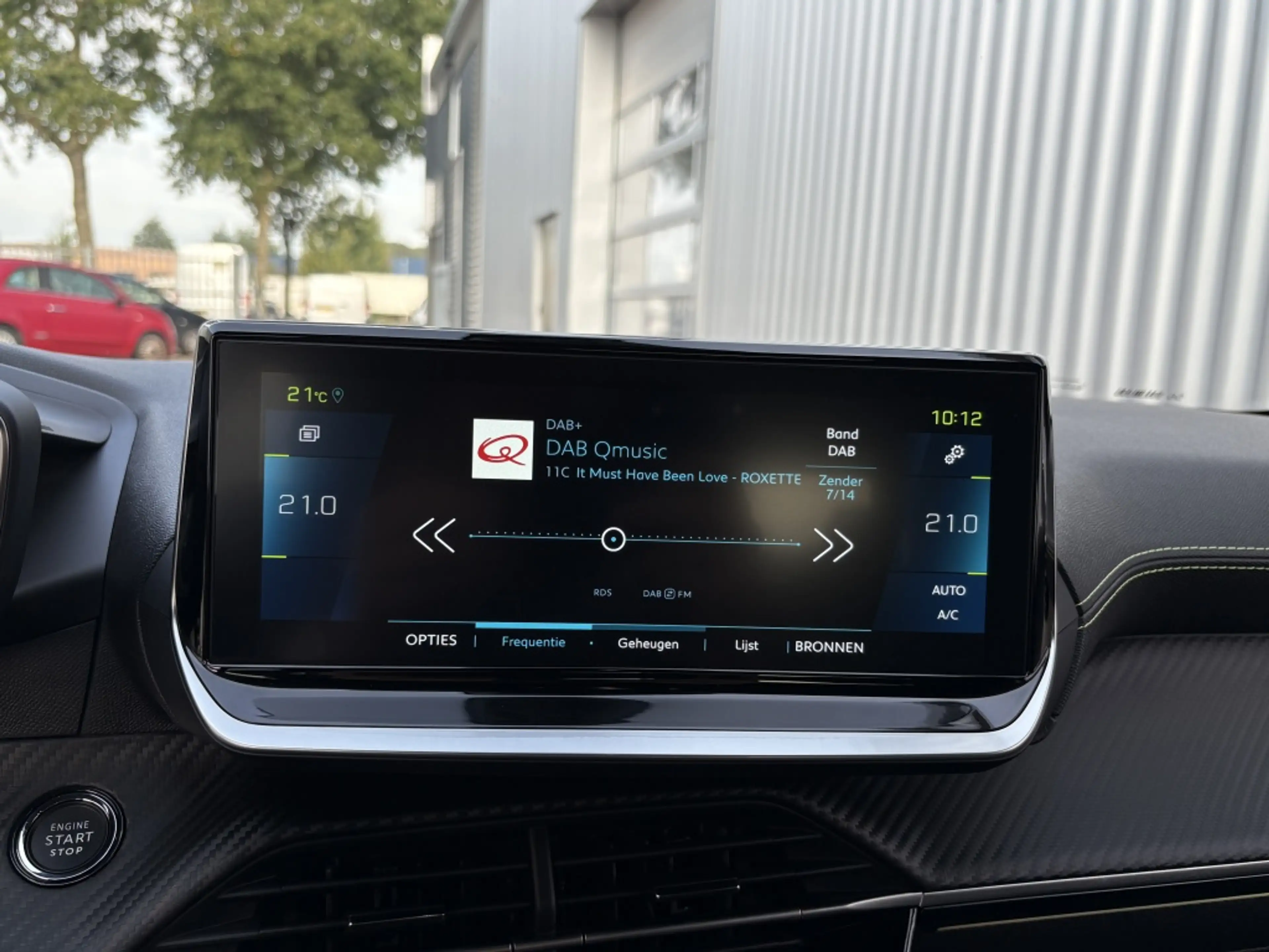 Peugeot e-208 GT 50 kWh | Stoelverw. | Navigatie — photo 22