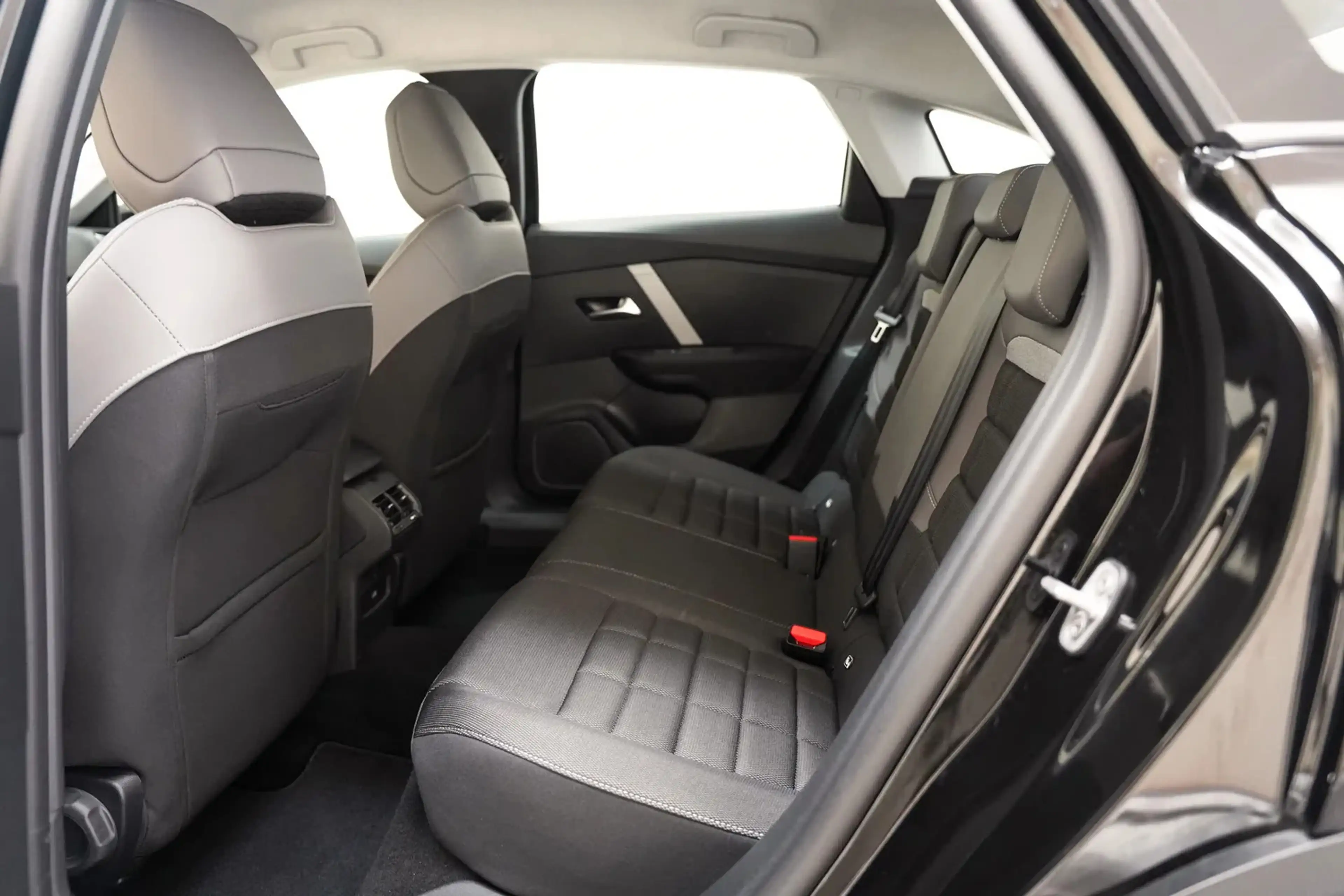 Citroen E-C4 Electric You 50kWh [ LED Navi Climate ] — photo 10