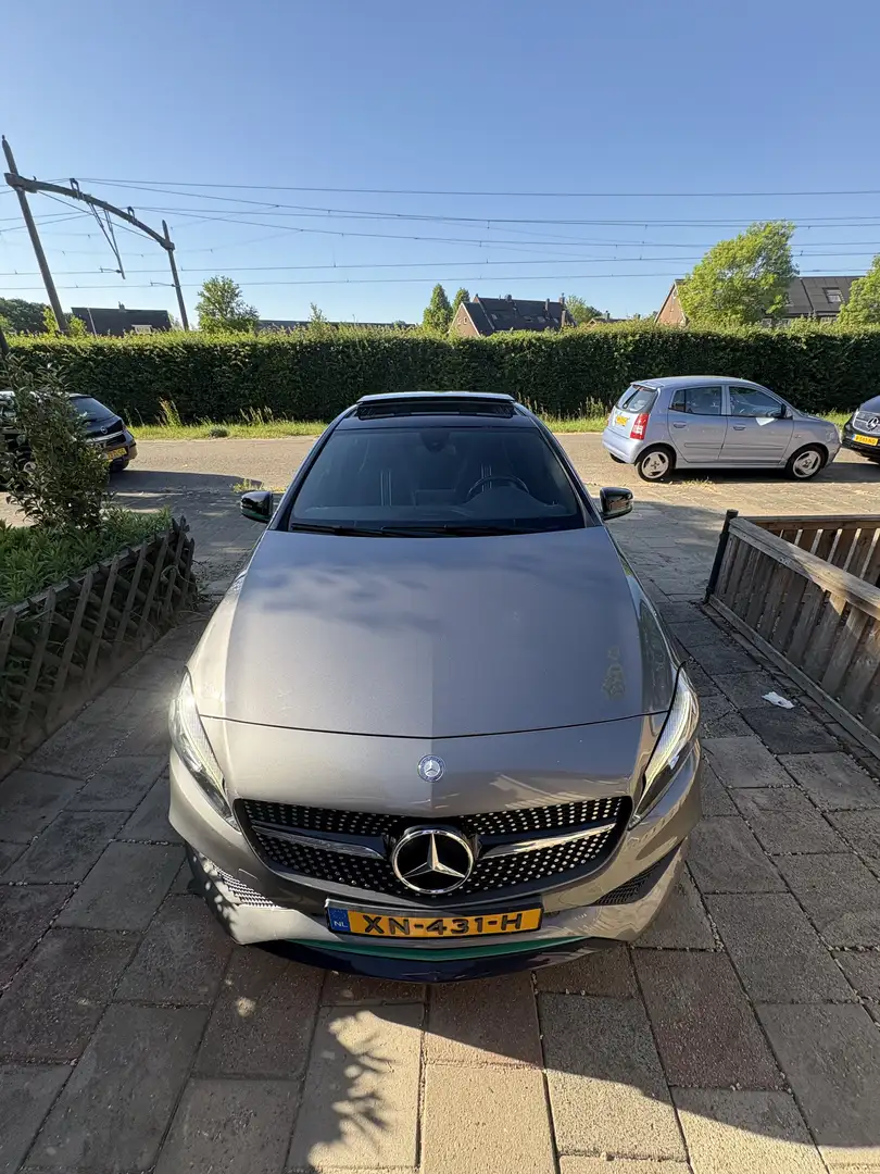Mercedes-Benz A 200 Motor sport edition AMG Šedá - 1