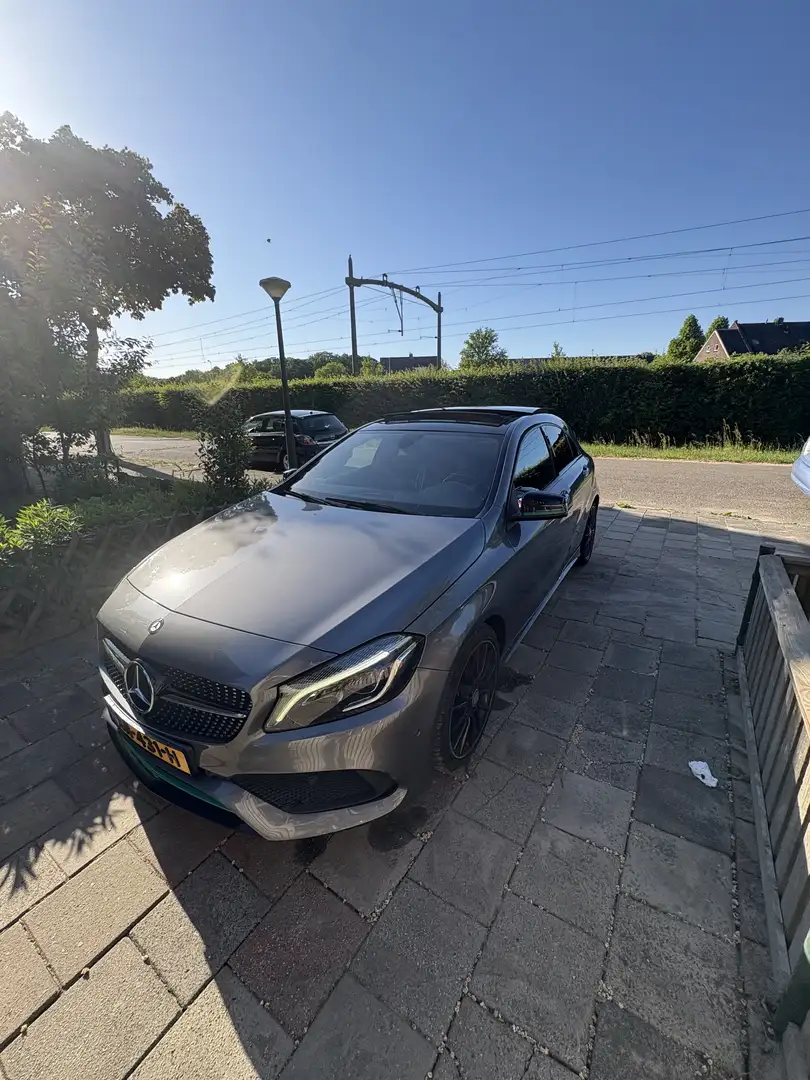Mercedes-Benz A 200 Motor sport edition AMG Šedá - 2