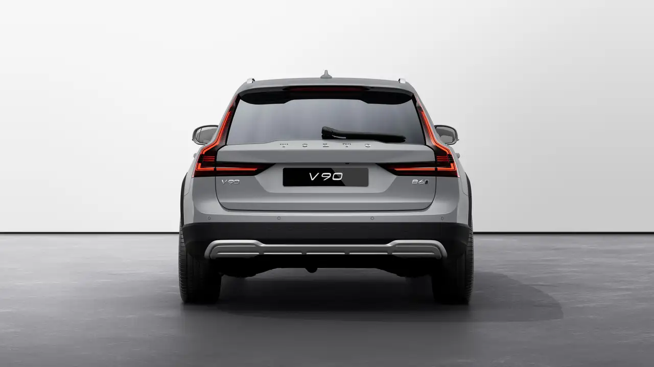 Volvo V90 Cross Country снимка Volvo V90 Cross Country