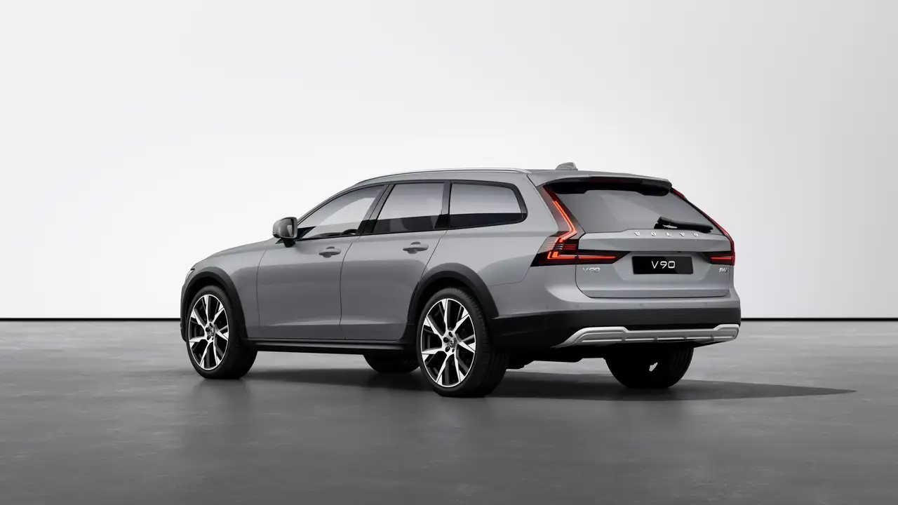 Volvo V90 Cross Country снимка Volvo V90 Cross Country