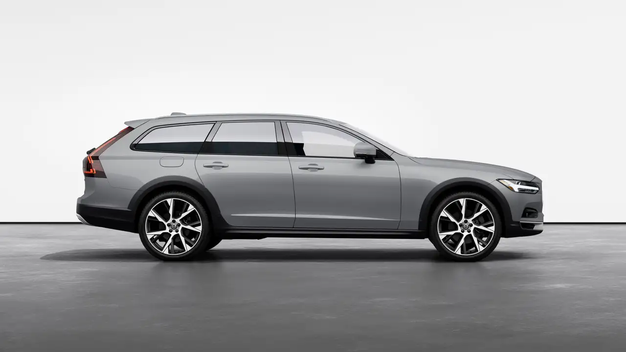 Volvo V90 Cross Country снимка Volvo V90 Cross Country
