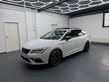ST Cupra 300 4Drive *PERFOMANCE*PANO*R.KAM*