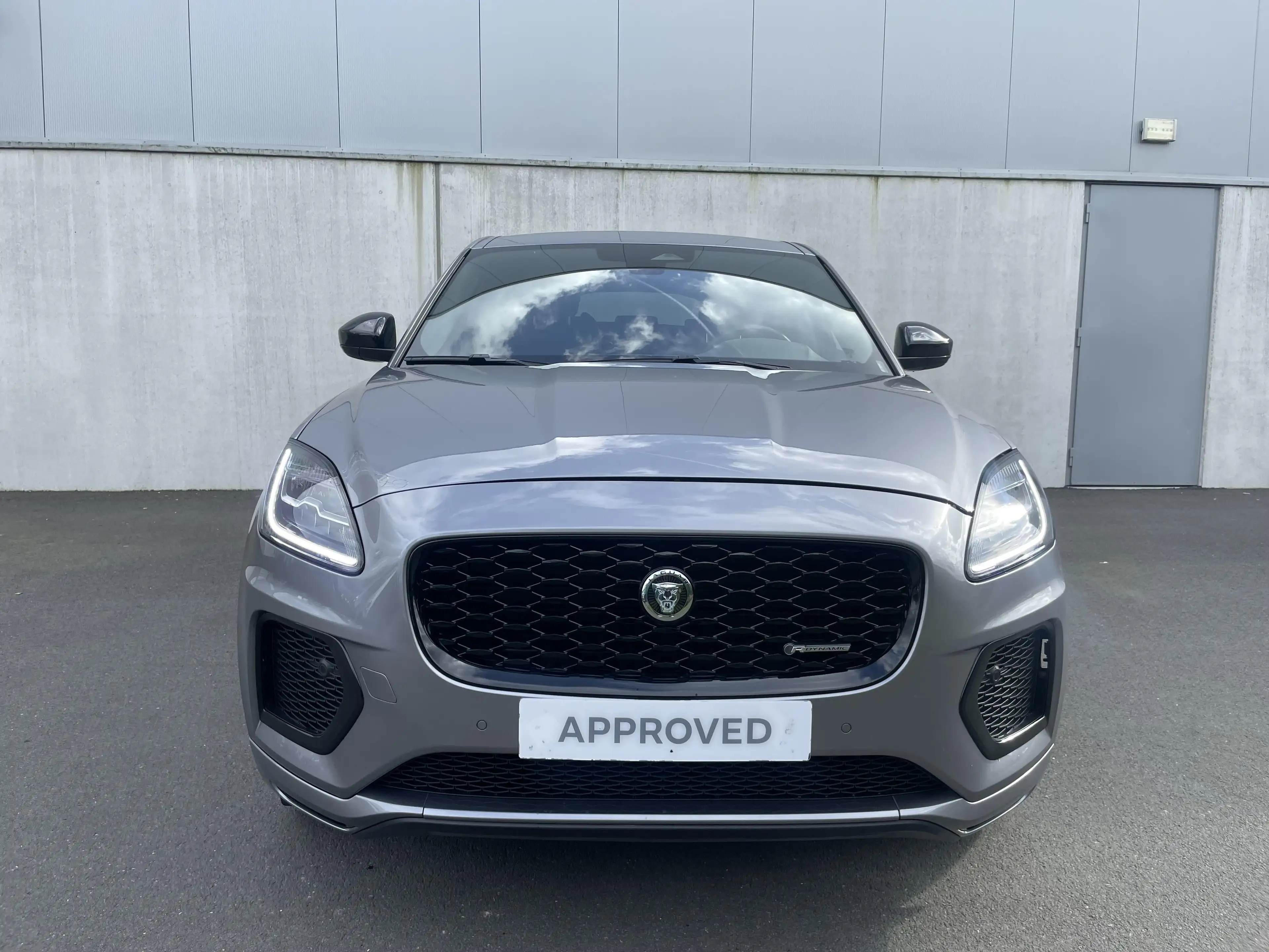 Jaguar E-Pace P160 R-Dynamic S *24m waarborg* — photo 4