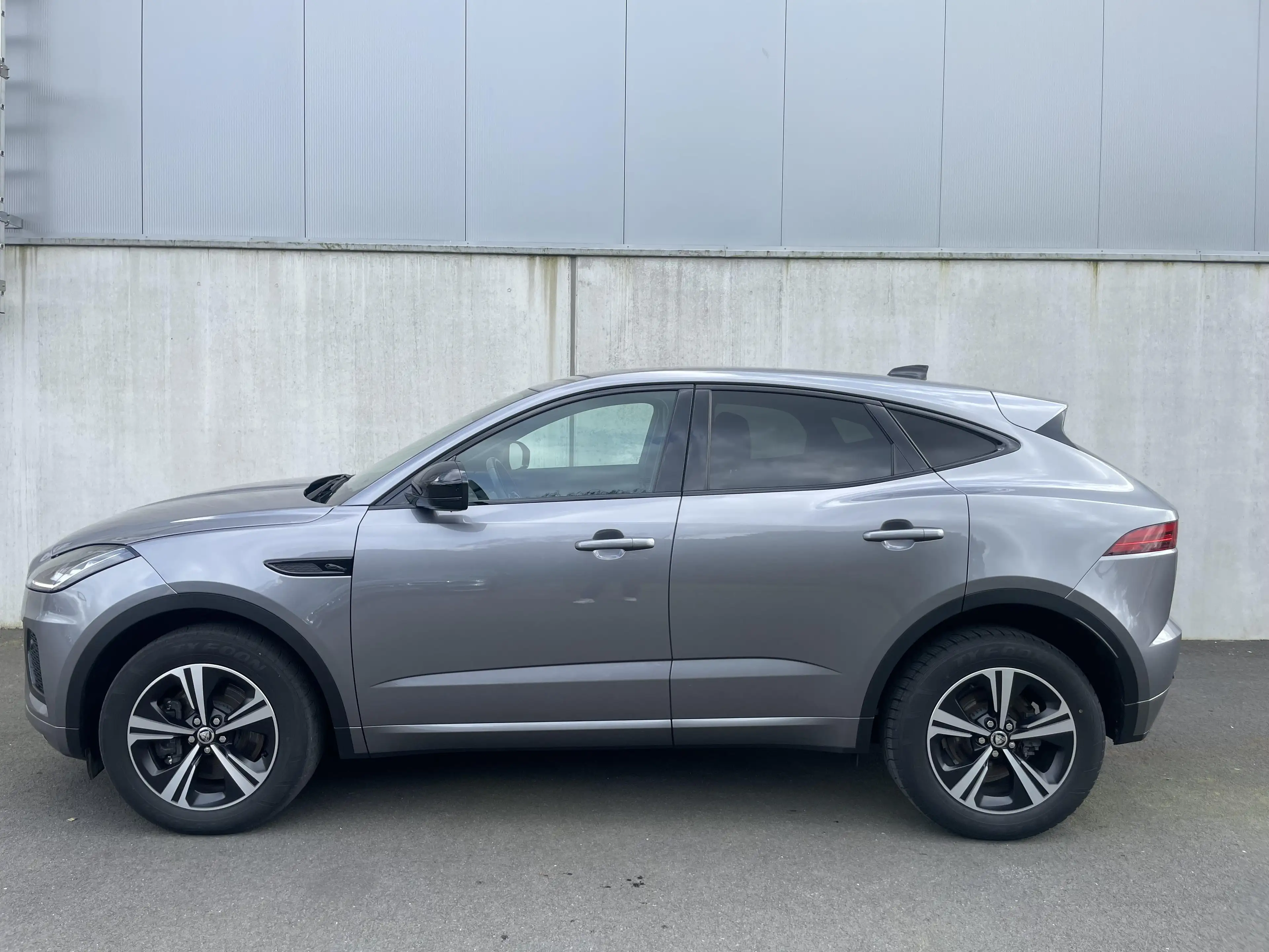 Jaguar E-Pace P160 R-Dynamic S *24m waarborg* — photo 3