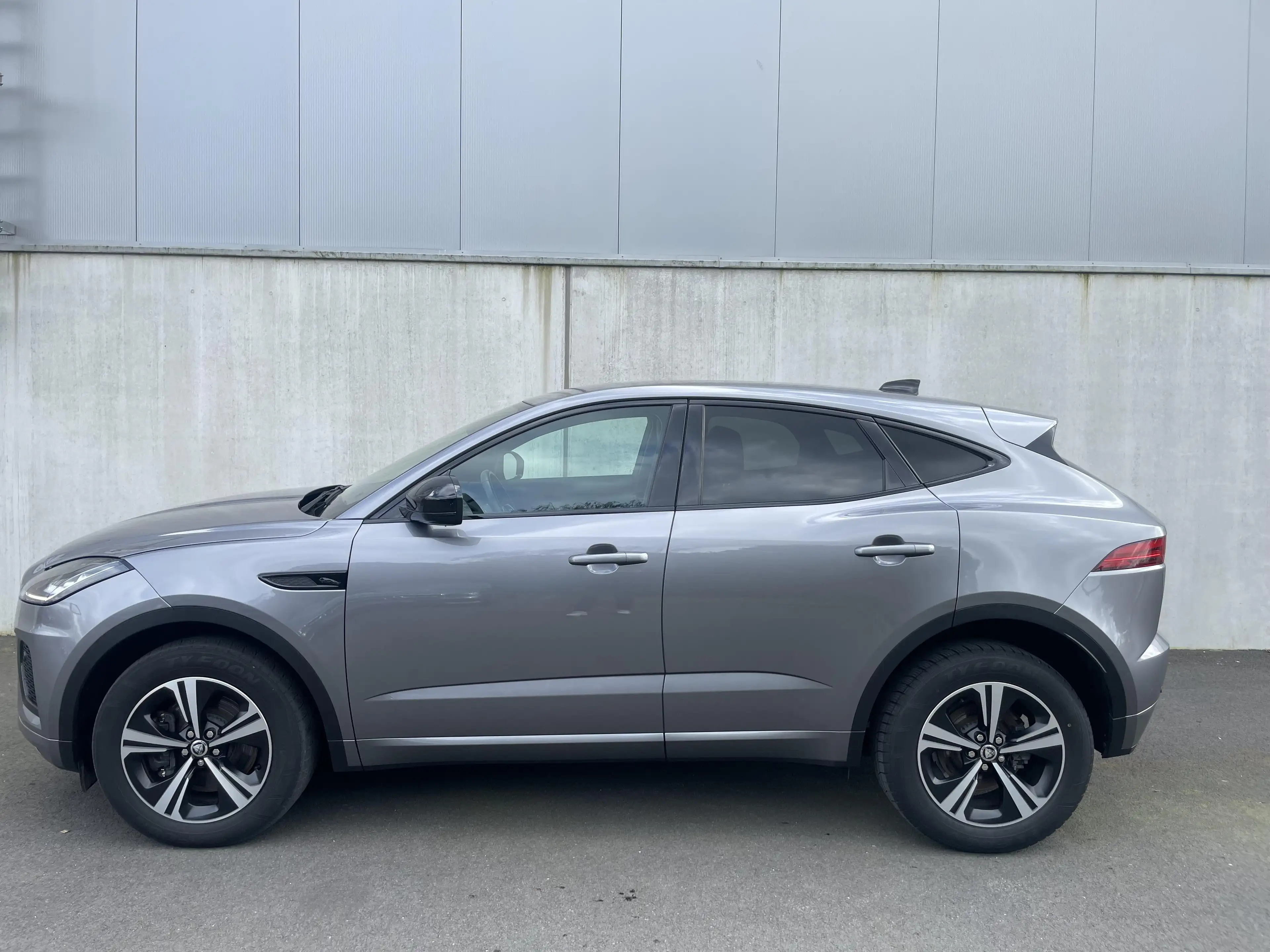 Jaguar E-Pace P160 R-Dynamic S *24m waarborg* — photo 7