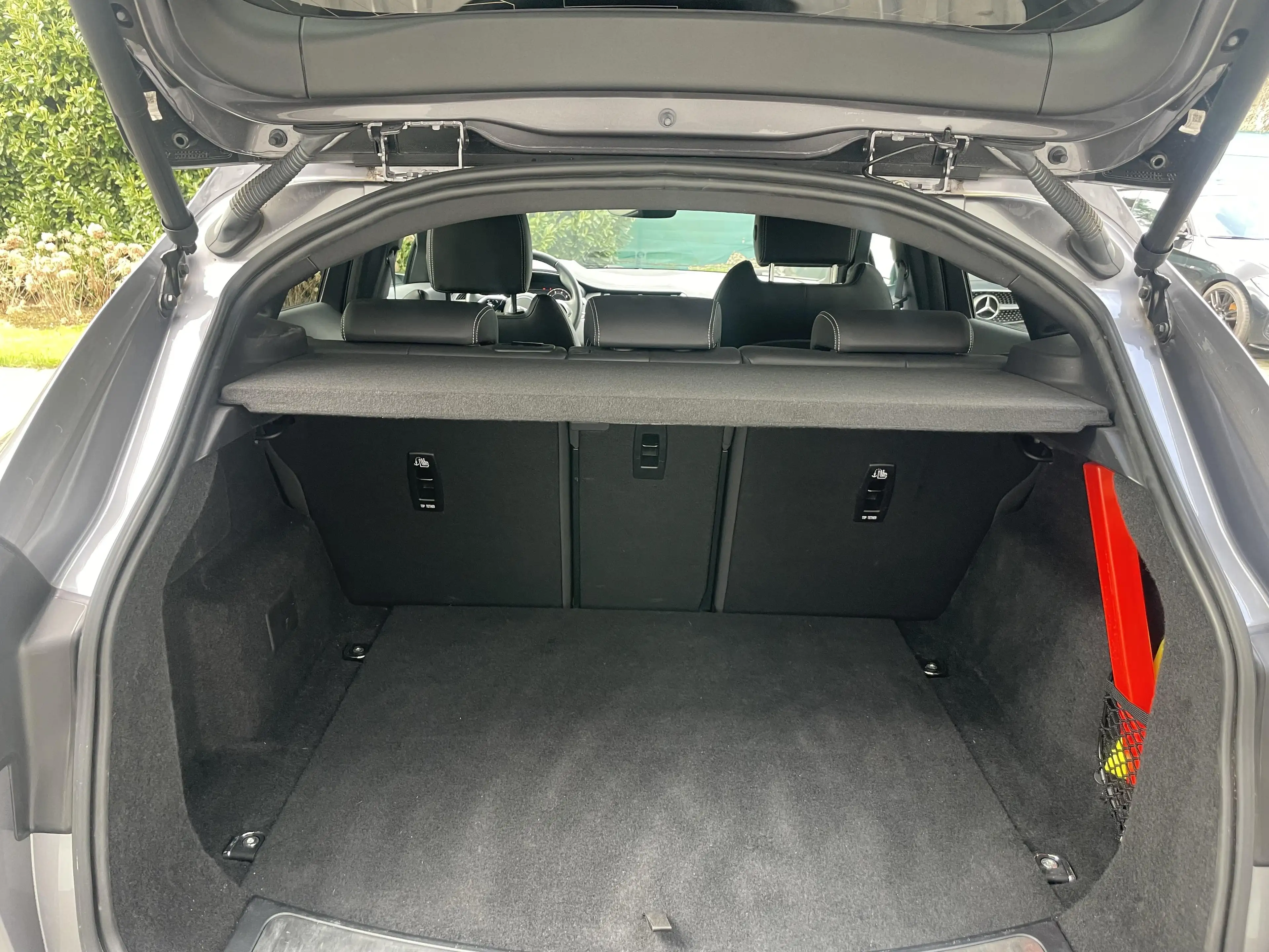 Jaguar E-Pace P160 R-Dynamic S *24m waarborg* — photo 14