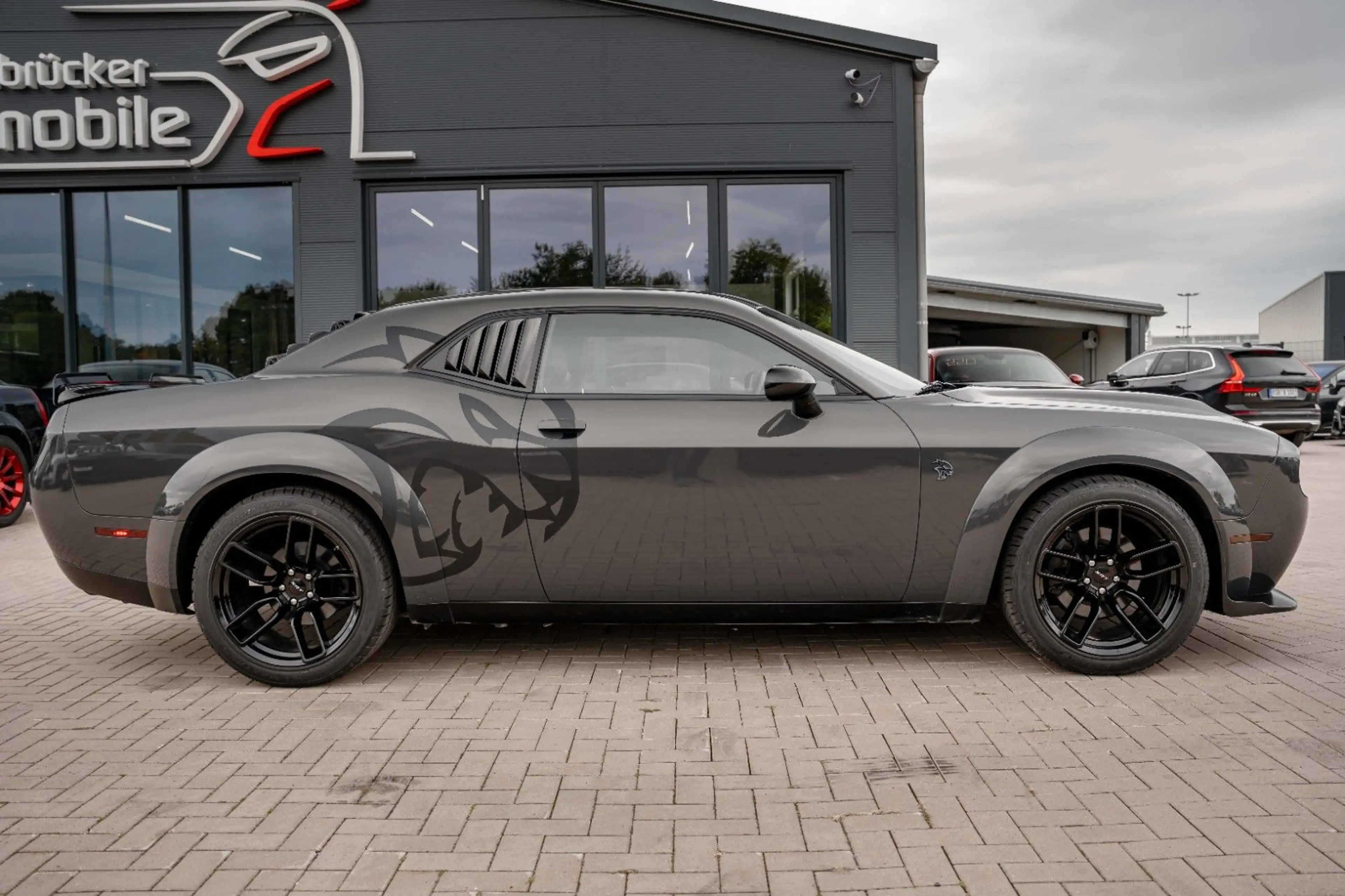 Dodge Challenger 5,7 HEMI WIDEBODY LED — photo 11