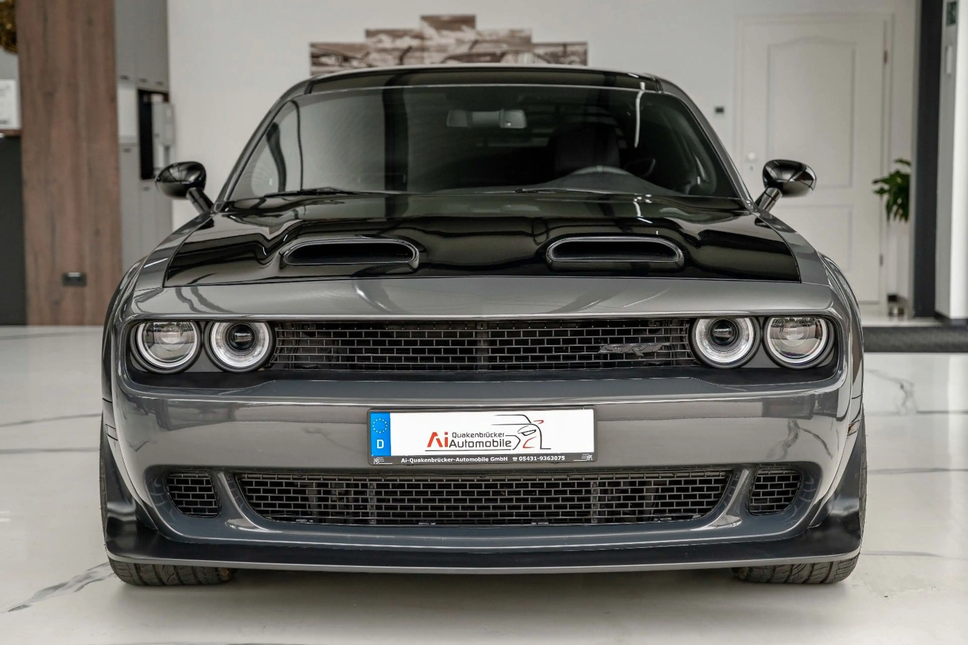 Dodge Challenger 5,7 HEMI WIDEBODY LED — photo 2
