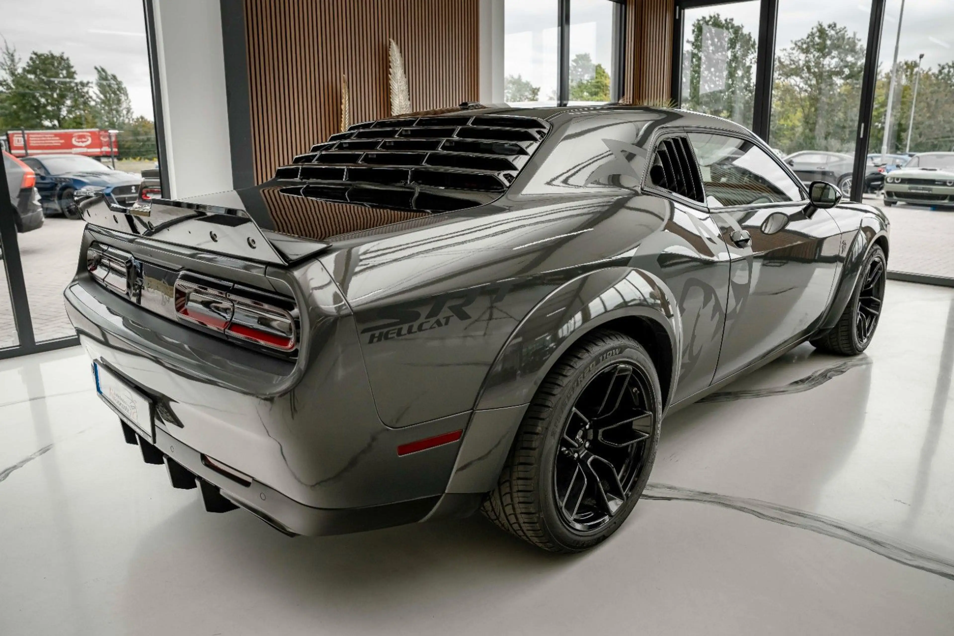 Dodge Challenger 5,7 HEMI WIDEBODY LED — photo 5