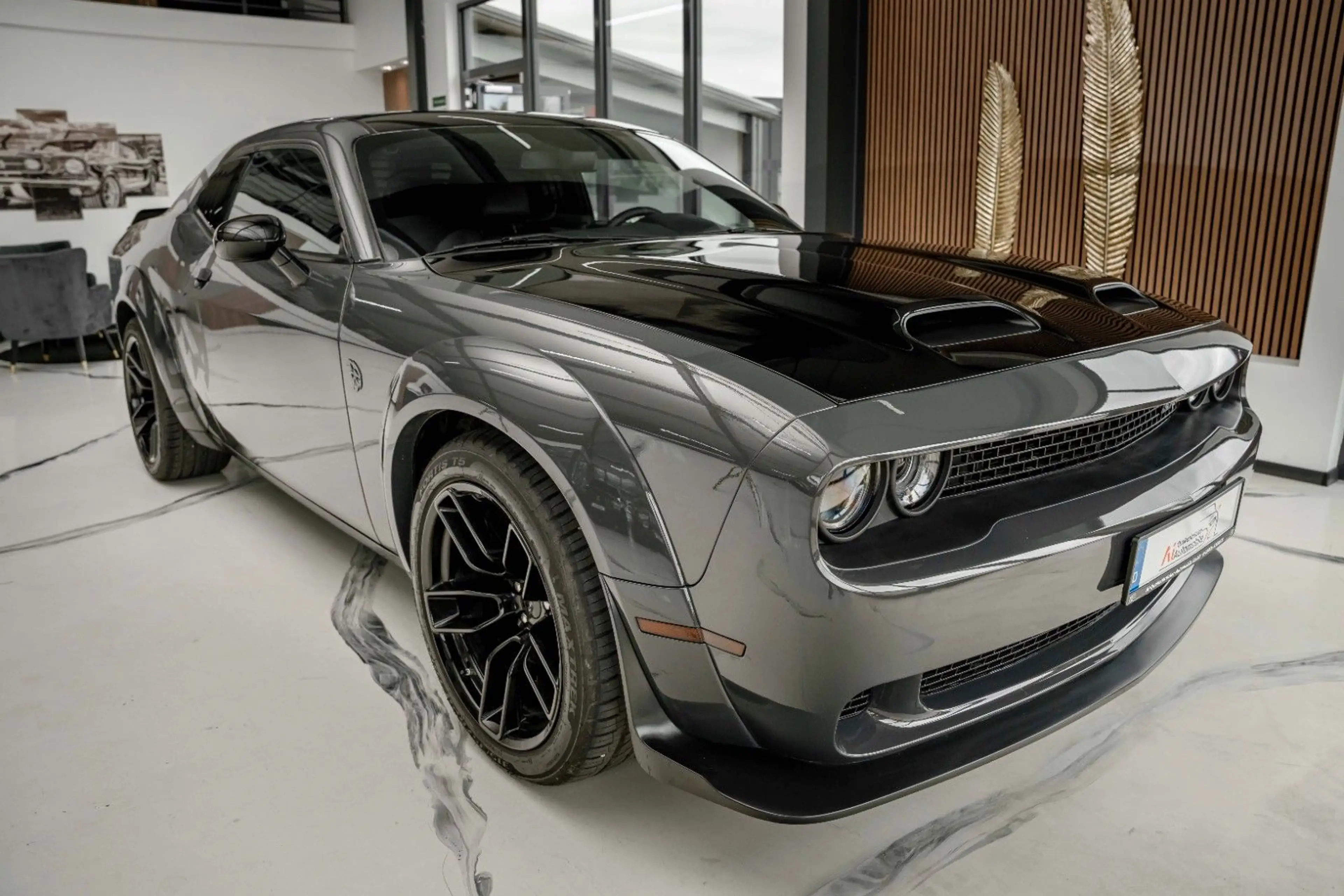 Dodge Challenger 5,7 HEMI WIDEBODY LED — photo 3