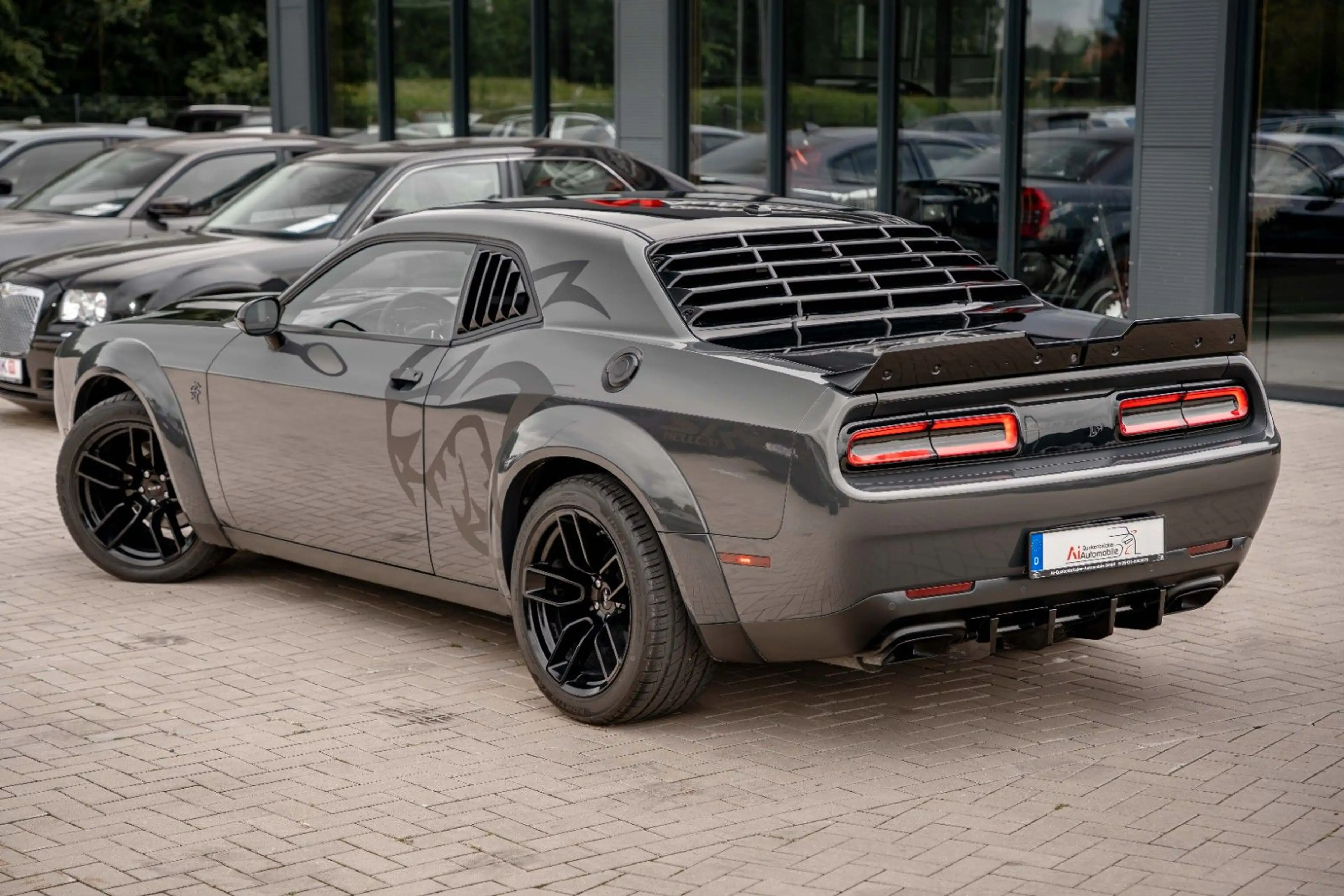 Dodge Challenger 5,7 HEMI WIDEBODY LED — photo 14