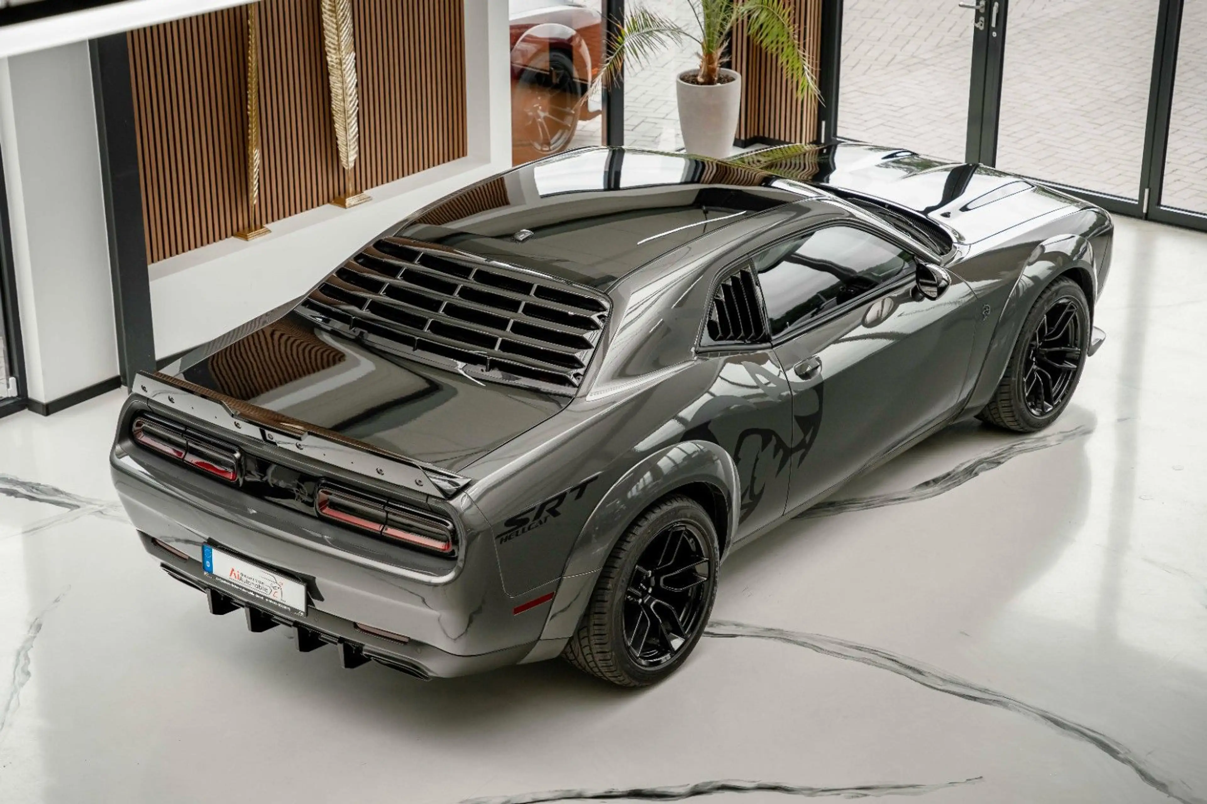 Dodge Challenger 5,7 HEMI WIDEBODY LED — photo 6