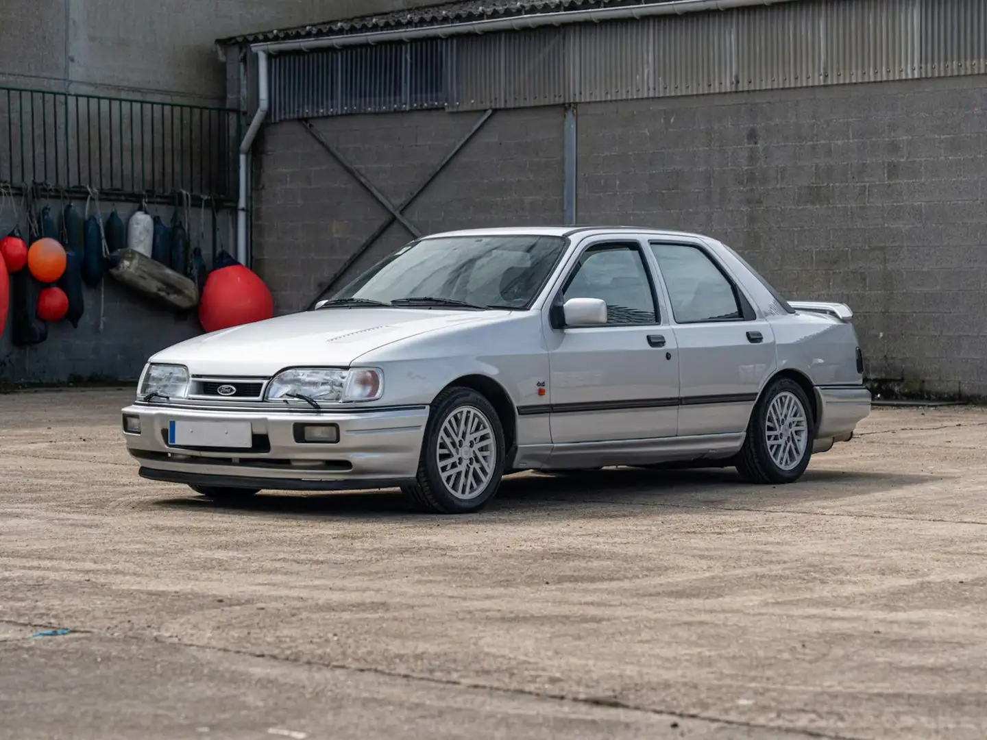 Ford Sierra Cosworth Silber - 1
