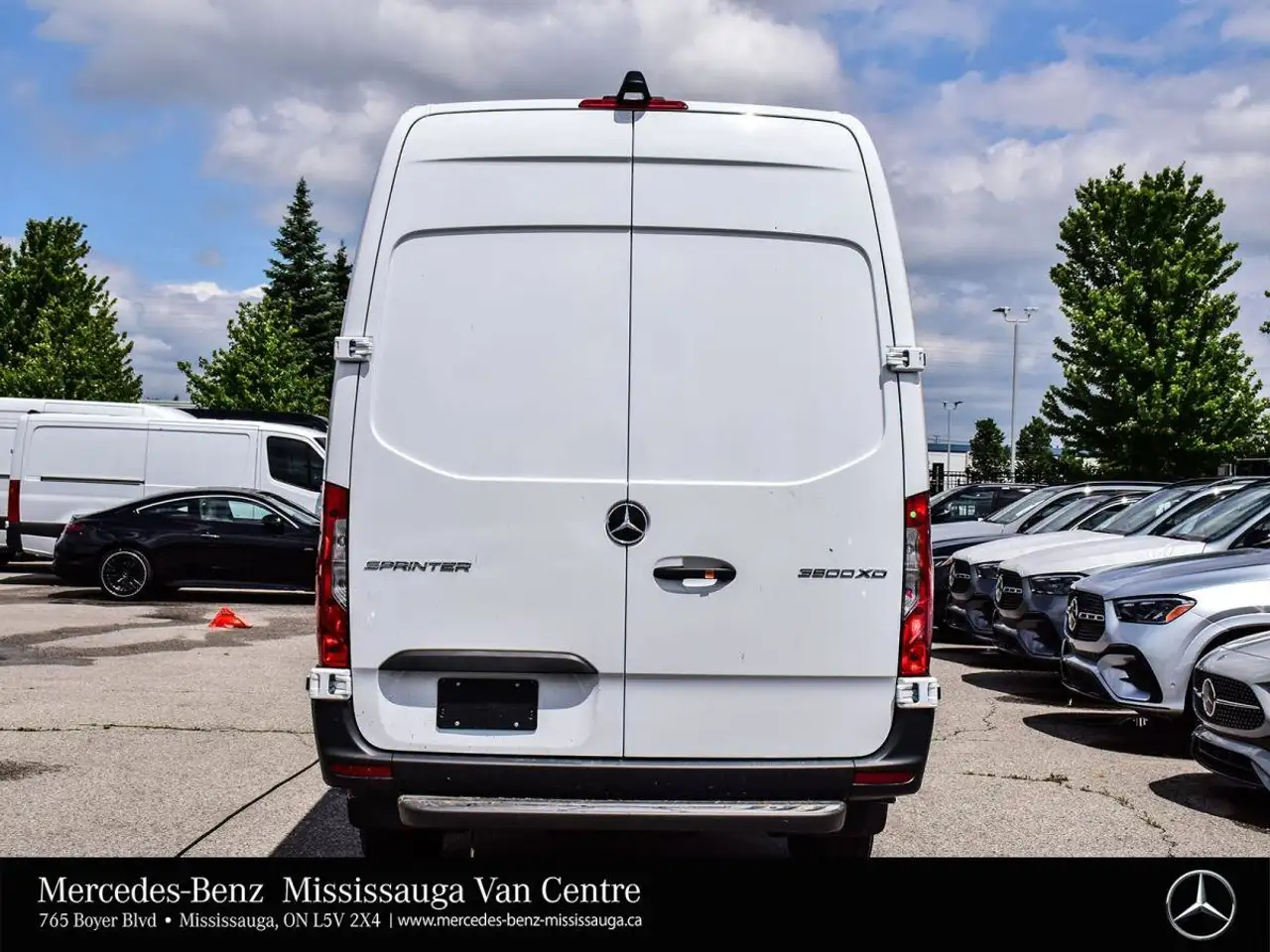 Mercedes-Benz Sprinter снимка Mercedes-Benz Sprinter
