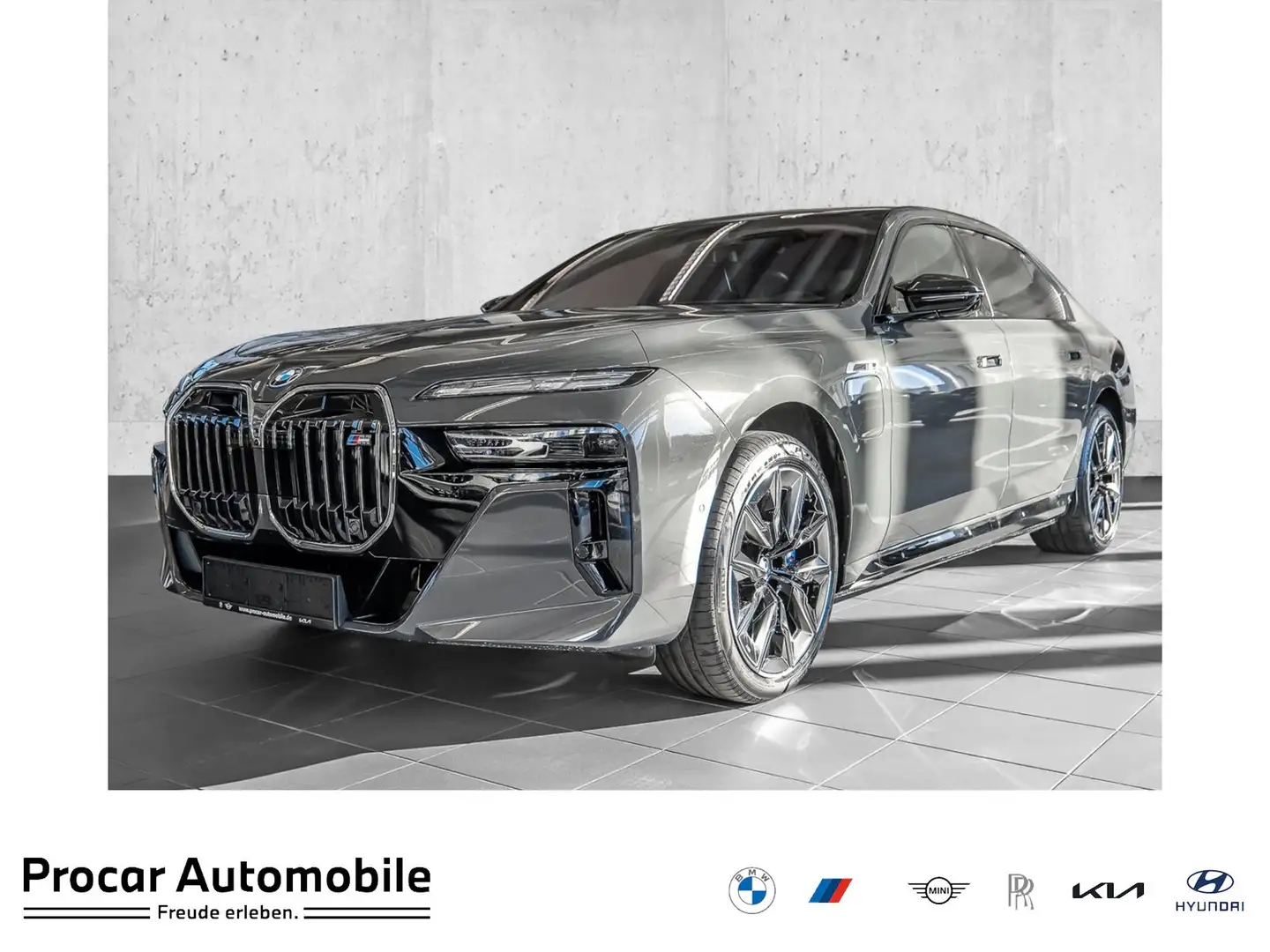 BMW 760 M760e xDrive Pano + AHK + ExecutiveLounge + 21" Gri - 1
