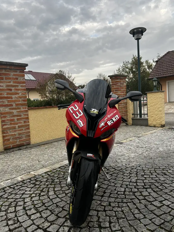 BMW S 1000 RR