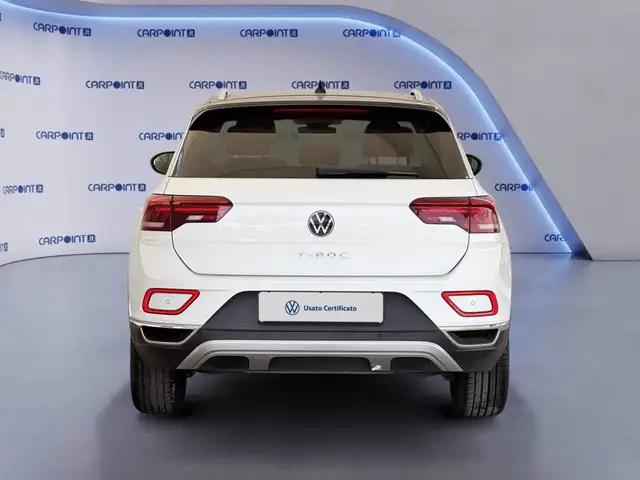 Volkswagen T-Roc view 6
