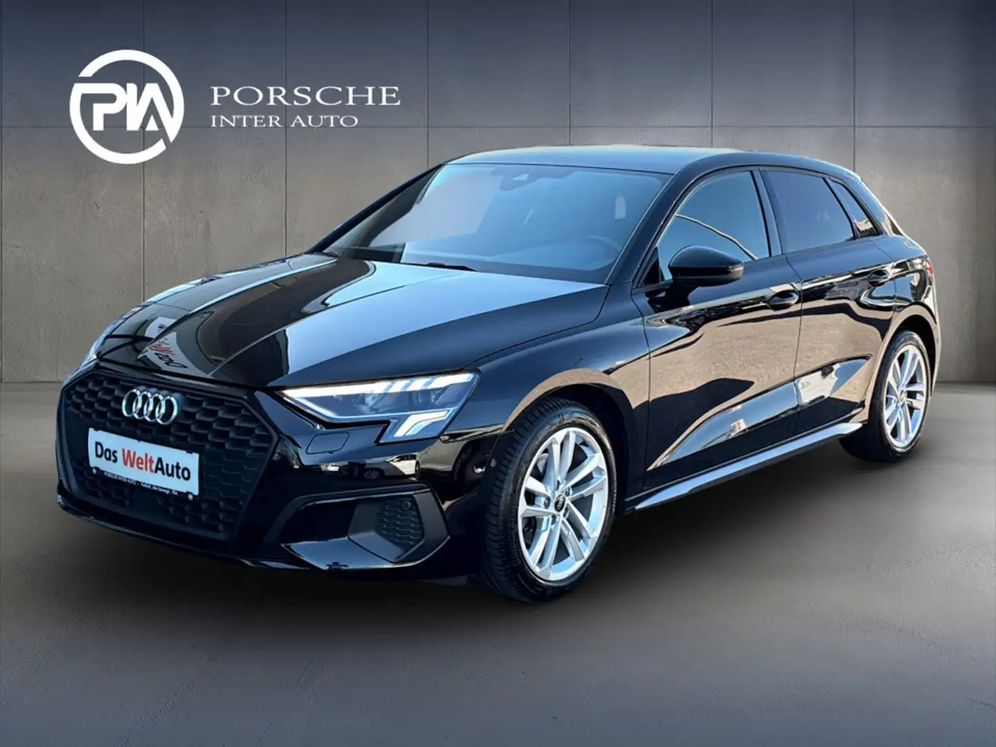 Audi A3 30 TFSI intense Schwarz - 1