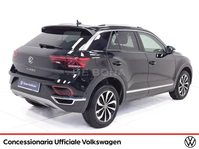 Volkswagen T-Roc view 4