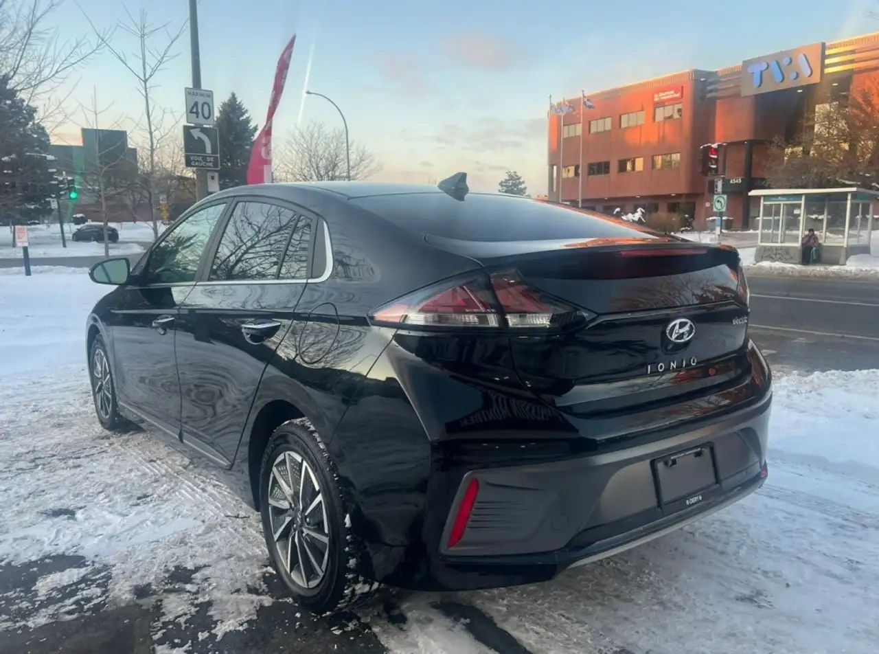 Hyundai IONIQ снимка Hyundai IONIQ