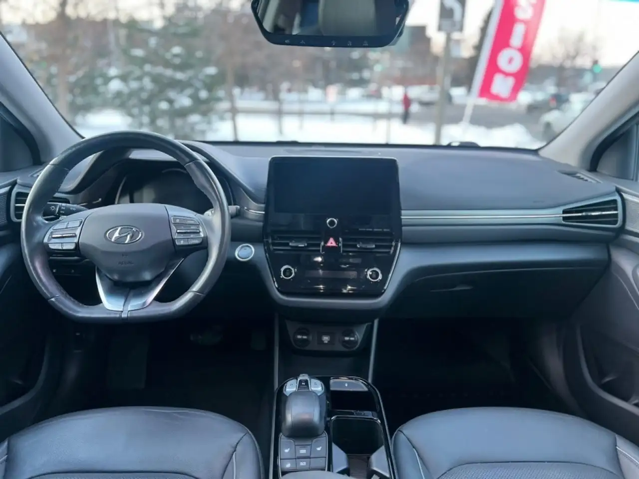 Hyundai IONIQ снимка Hyundai IONIQ