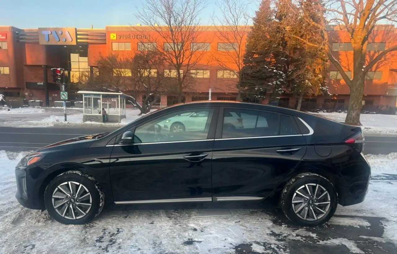 Hyundai IONIQ снимка Hyundai IONIQ