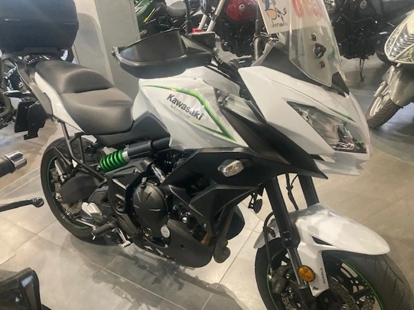 Kawasaki Versys 650 Alb - 2