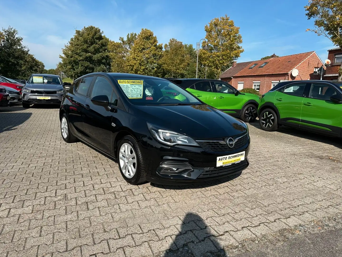 Opel Astra K 1.2 Edition Klima/Tempomat/PDC/ Schwarz - 2