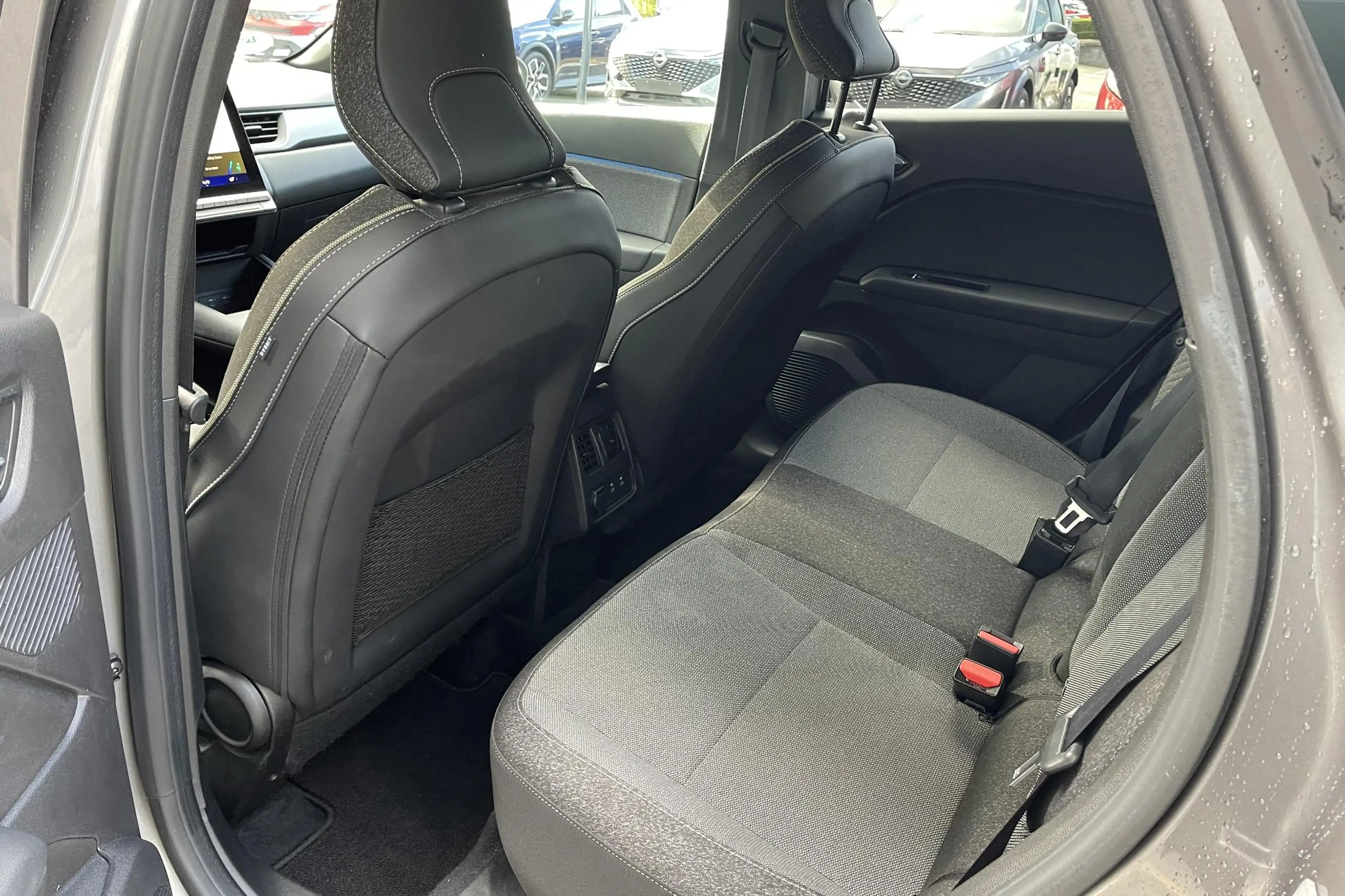 Renault Symbioz 1.8 E-Tech full hybrid 145 techno | Nav | Lm velge — photo 15