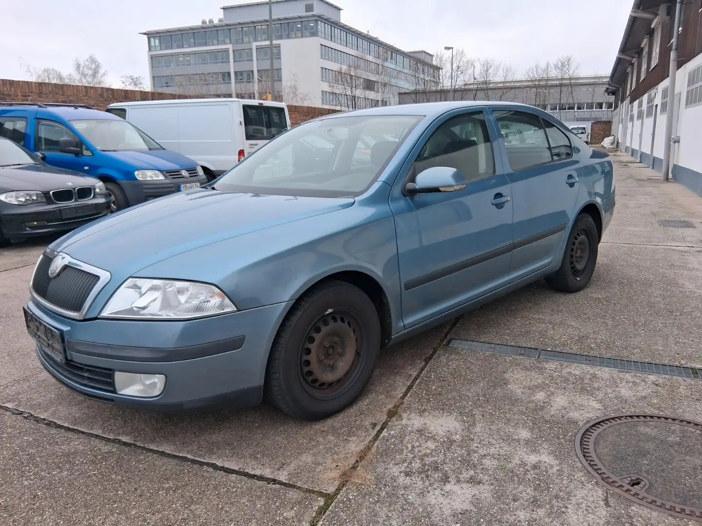 Skoda Octavia Lim. Ambiente Blau - 1