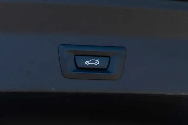 BMW X3 view 7