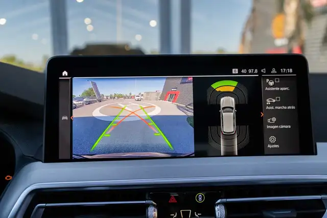 BMW X3 view 14
